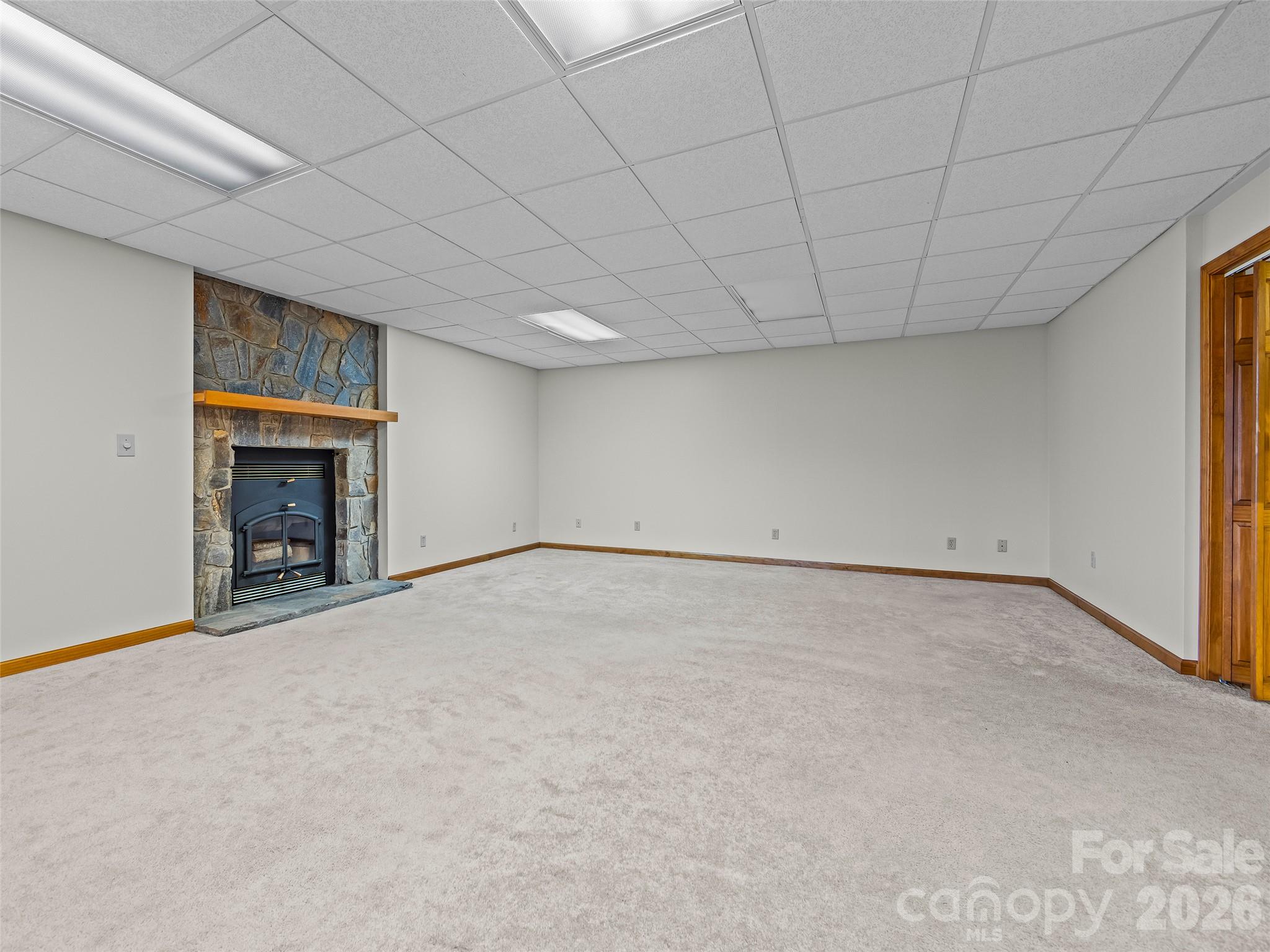 1090 Maple Springs Drive Property Photo 29