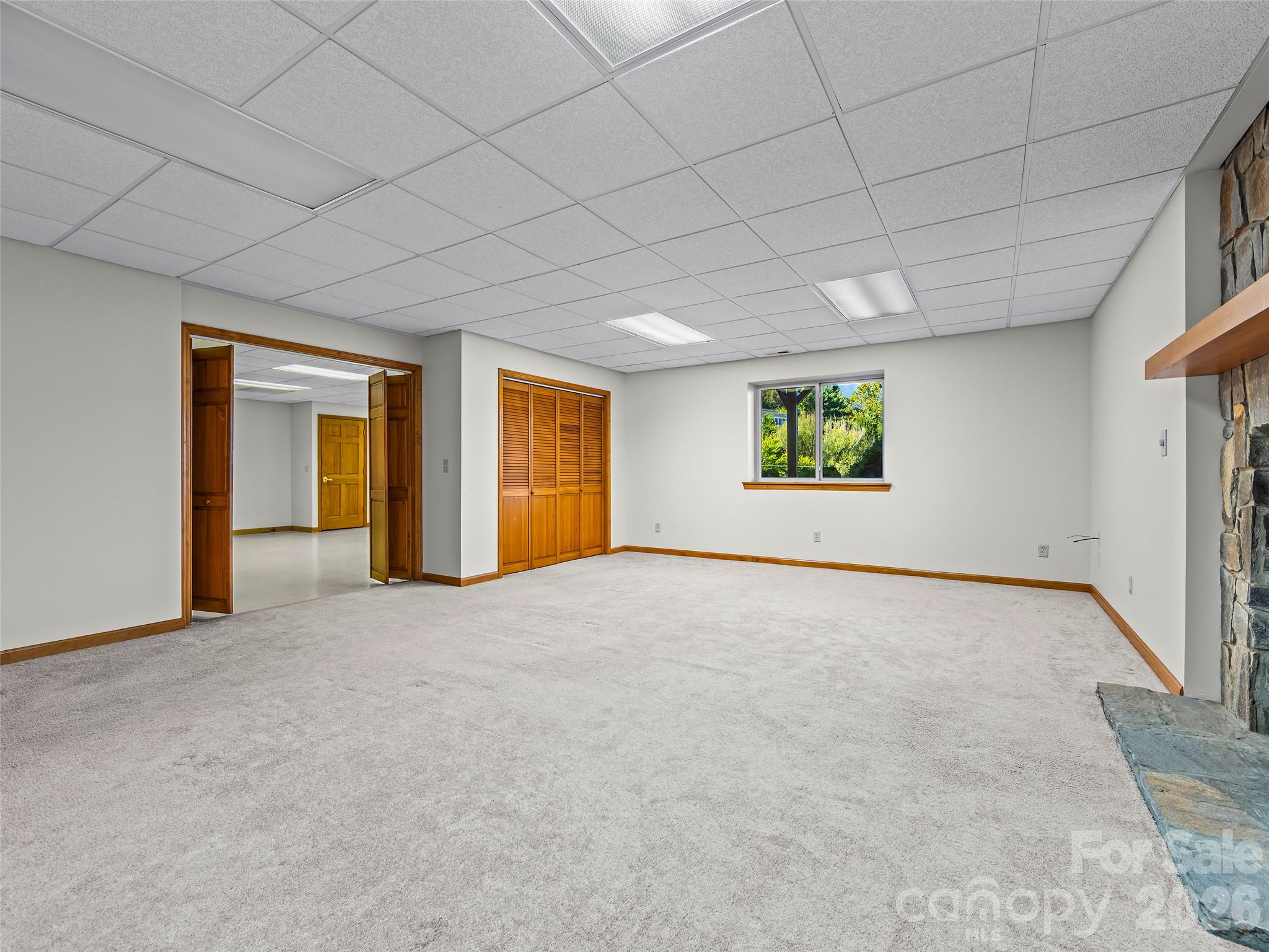 1090 Maple Springs Drive Property Photo 30