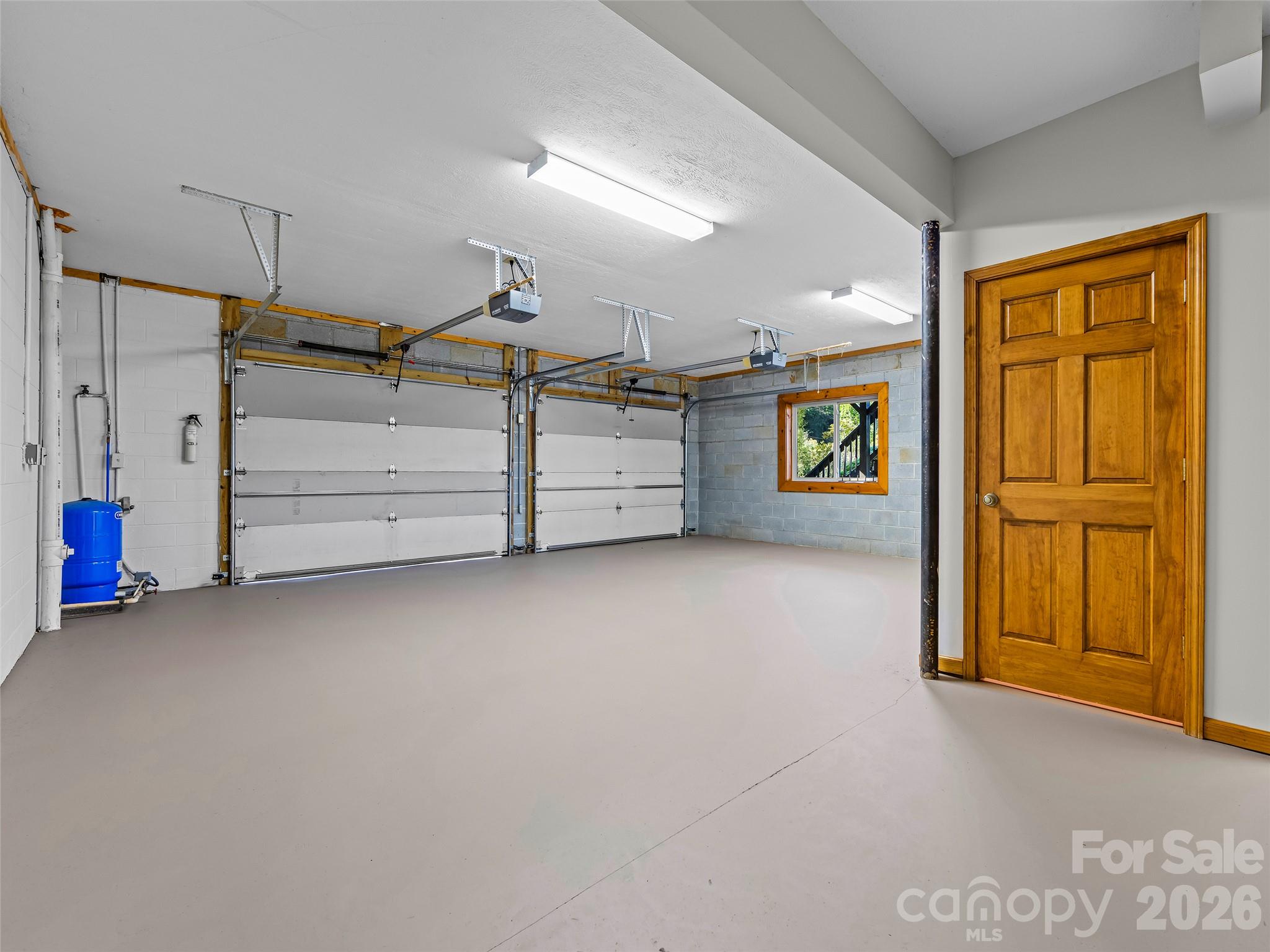 1090 Maple Springs Drive Property Photo 33