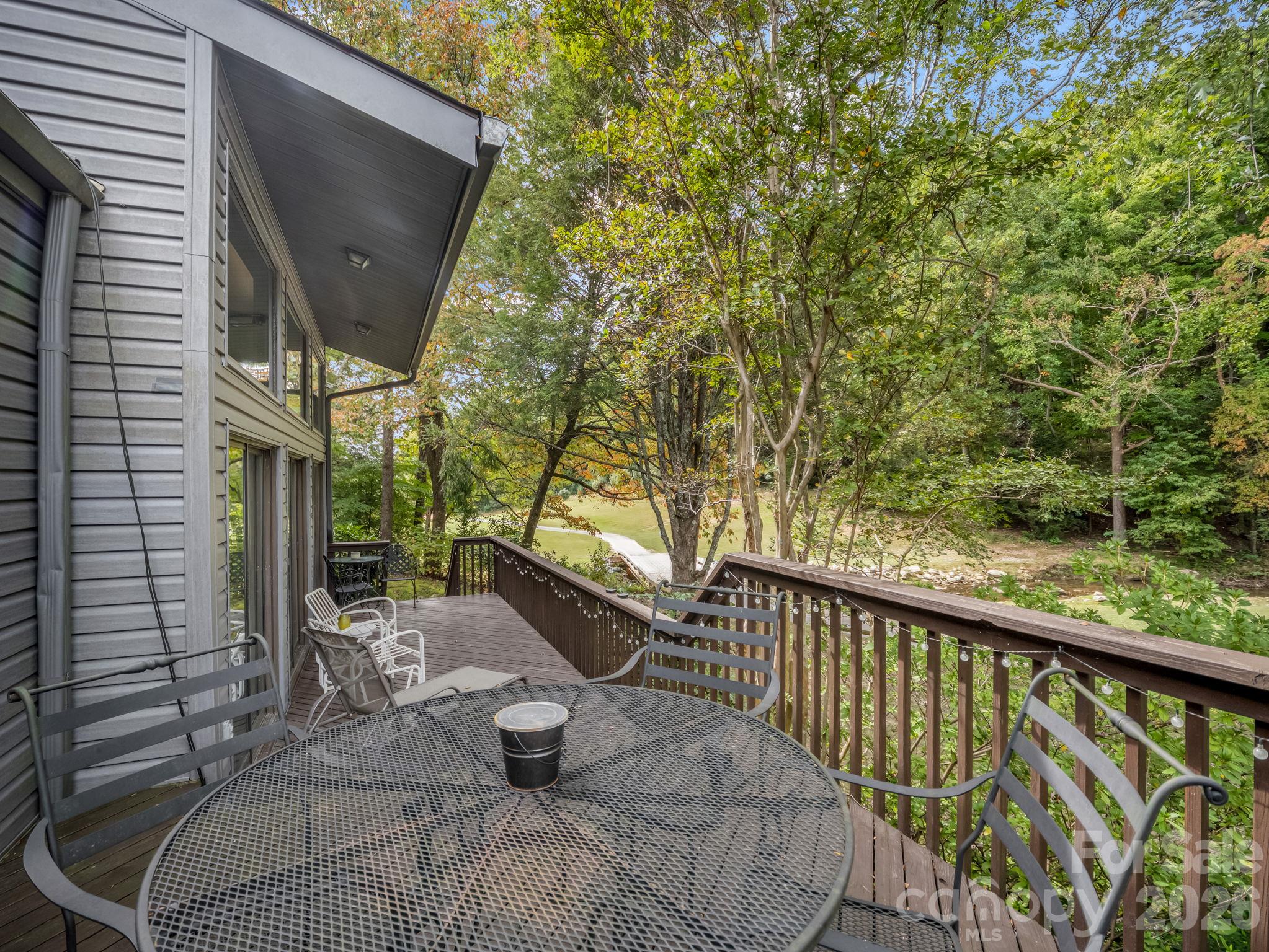 441 Mountains Boulevard D-101 Property Photo 16