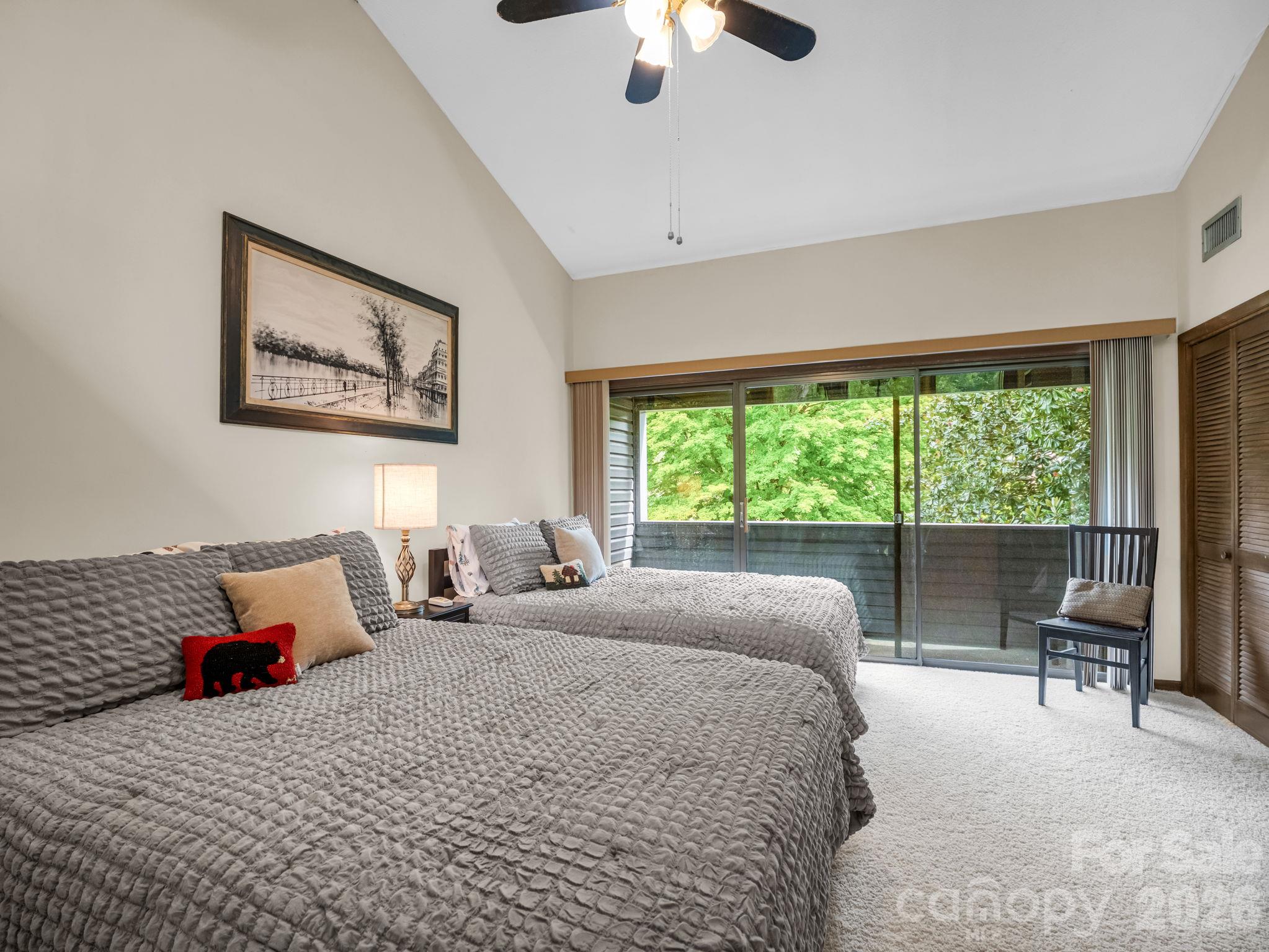 441 Mountains Boulevard D-101 Property Photo 34