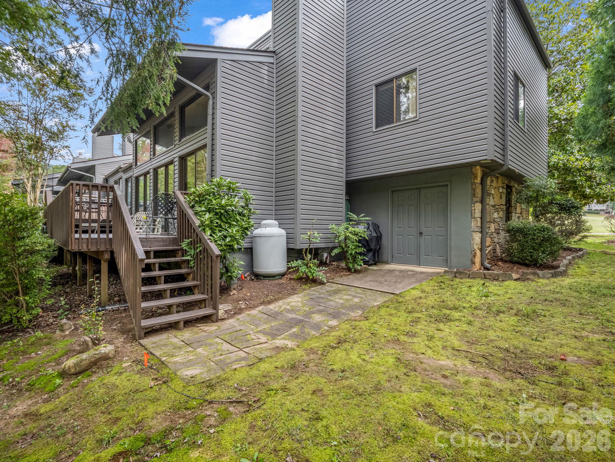 441 Mountains Boulevard D-101 Property Photo 42