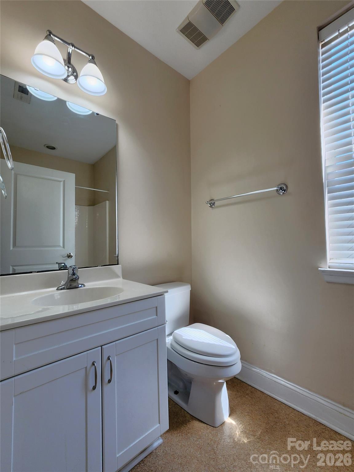1308 Kenilworth Avenue 420 Property Photo 12