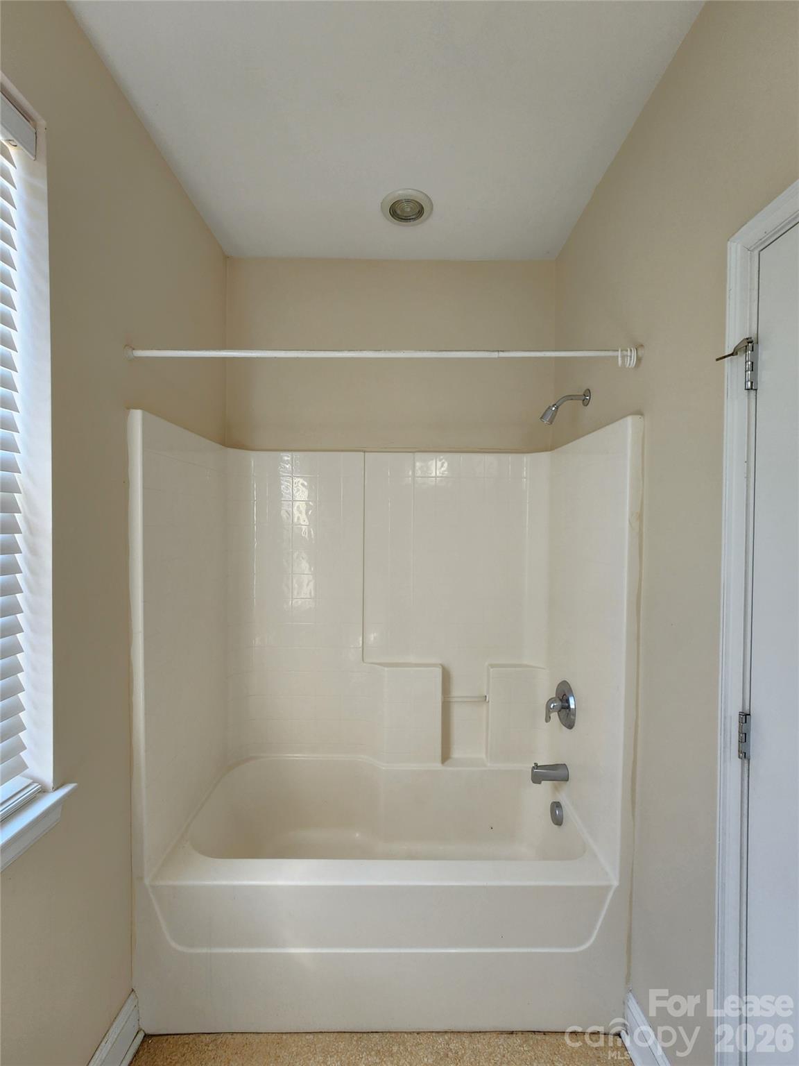 1308 Kenilworth Avenue 420 Property Photo 13