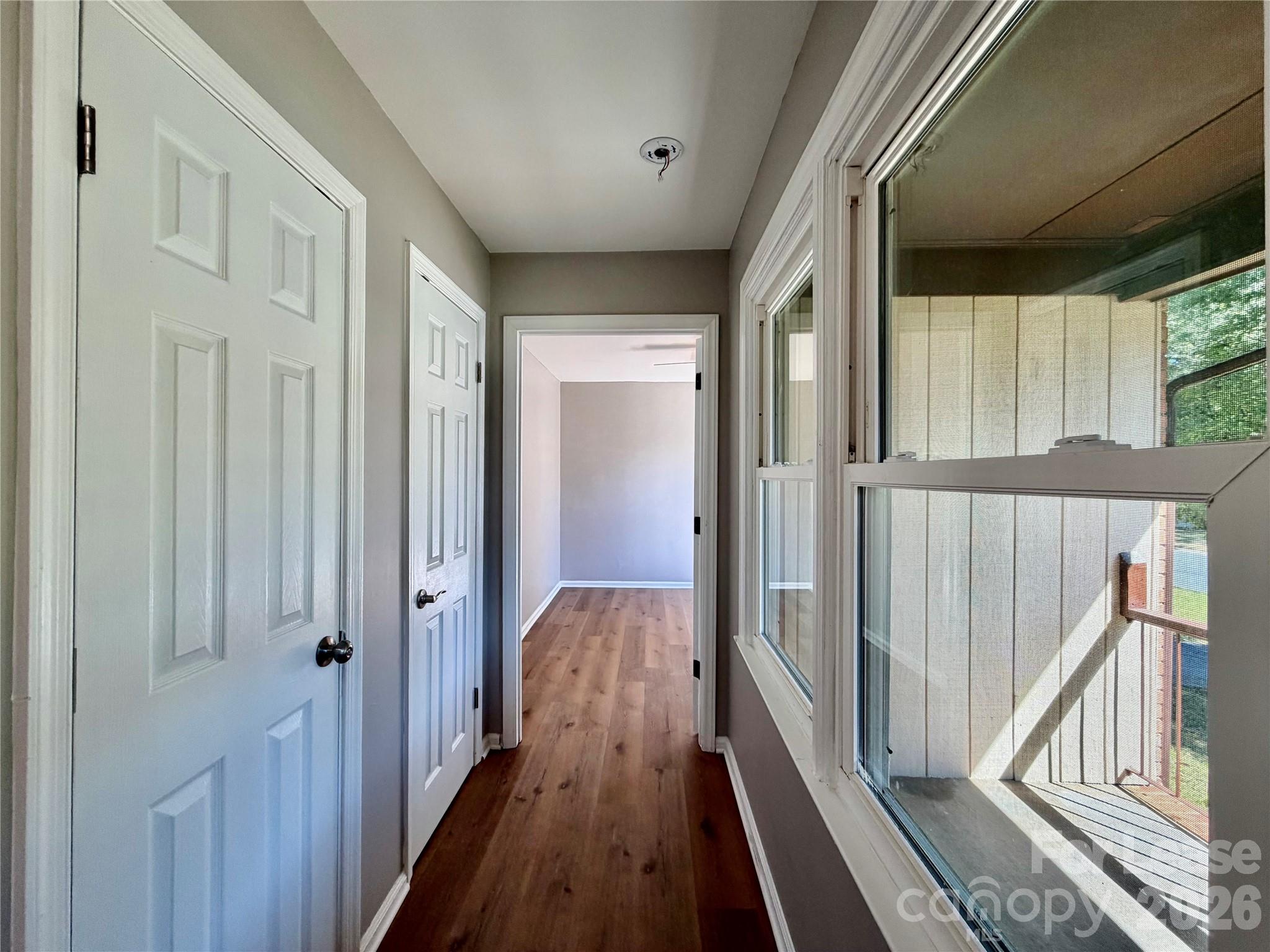 3517 Cross Winds Drive Property Photo 4