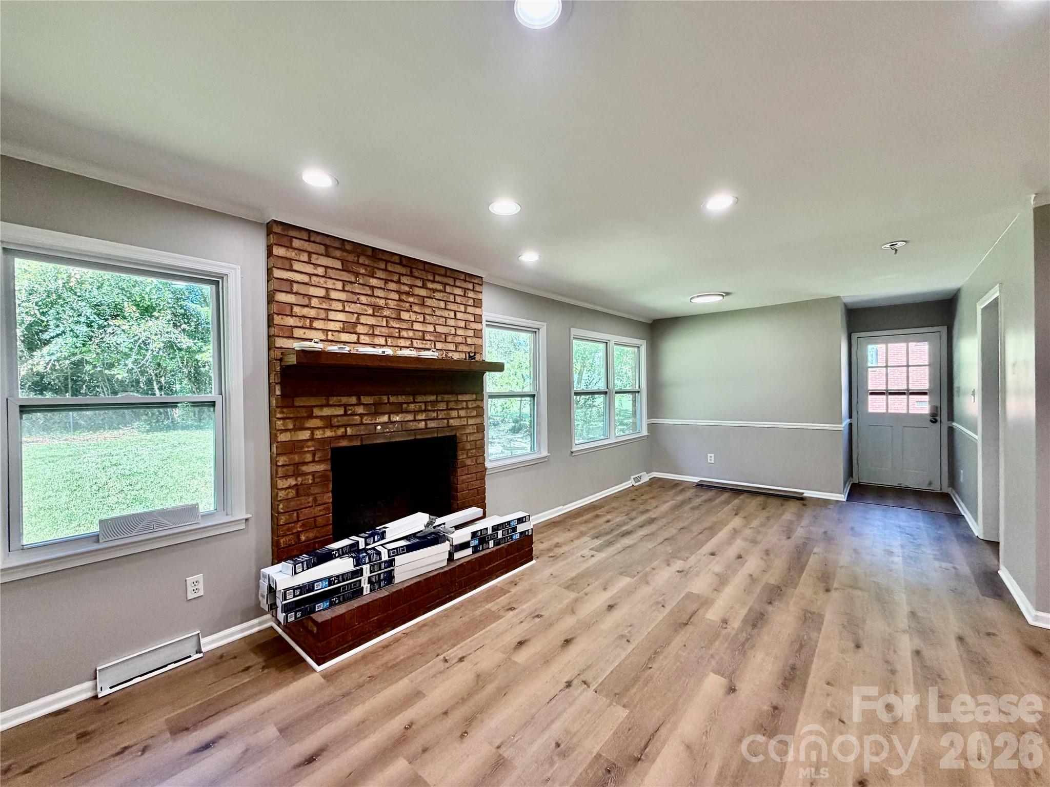 3517 Cross Winds Drive Property Photo 7
