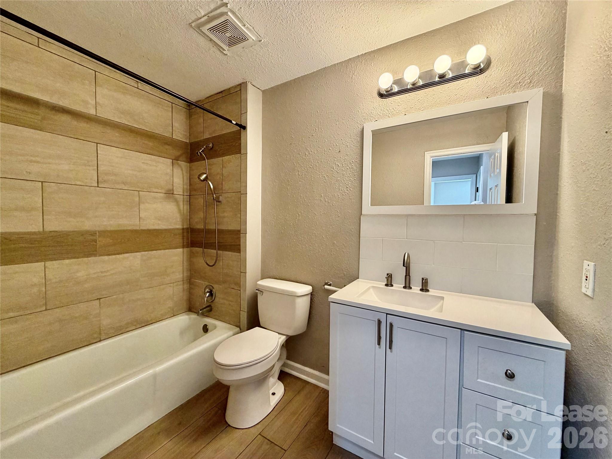 3517 Cross Winds Drive Property Photo 24