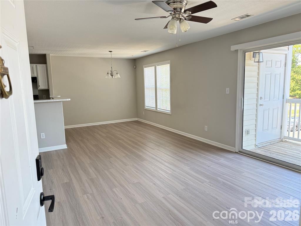1063 Triece Lane Property Photo 4