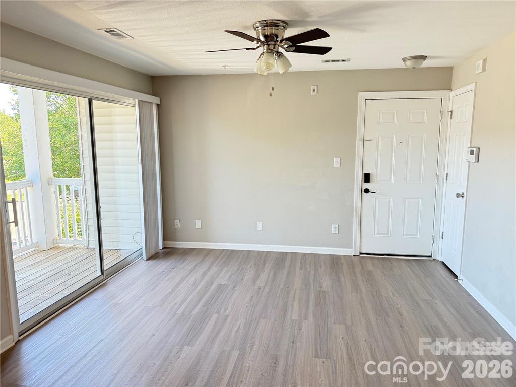 1063 Triece Lane Property Photo 6