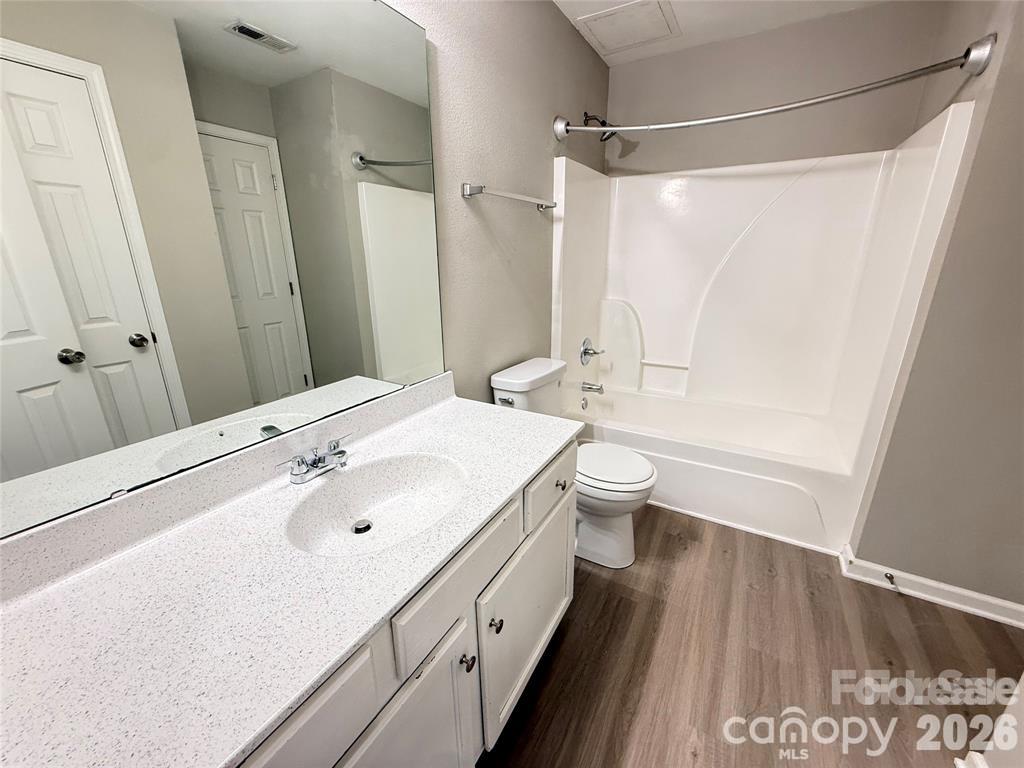 1063 Triece Lane Property Photo 14
