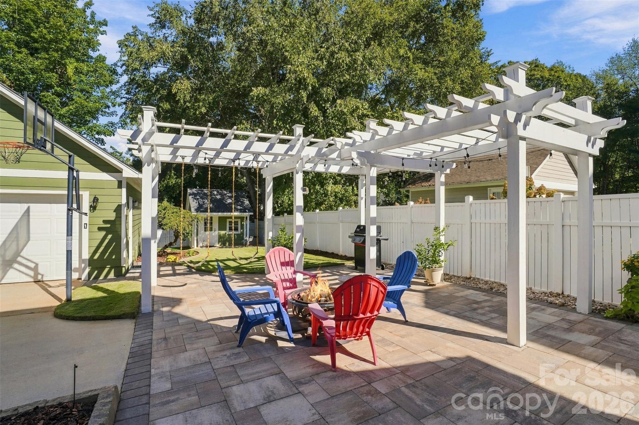 544 Glen Walk Drive Property Photo 37