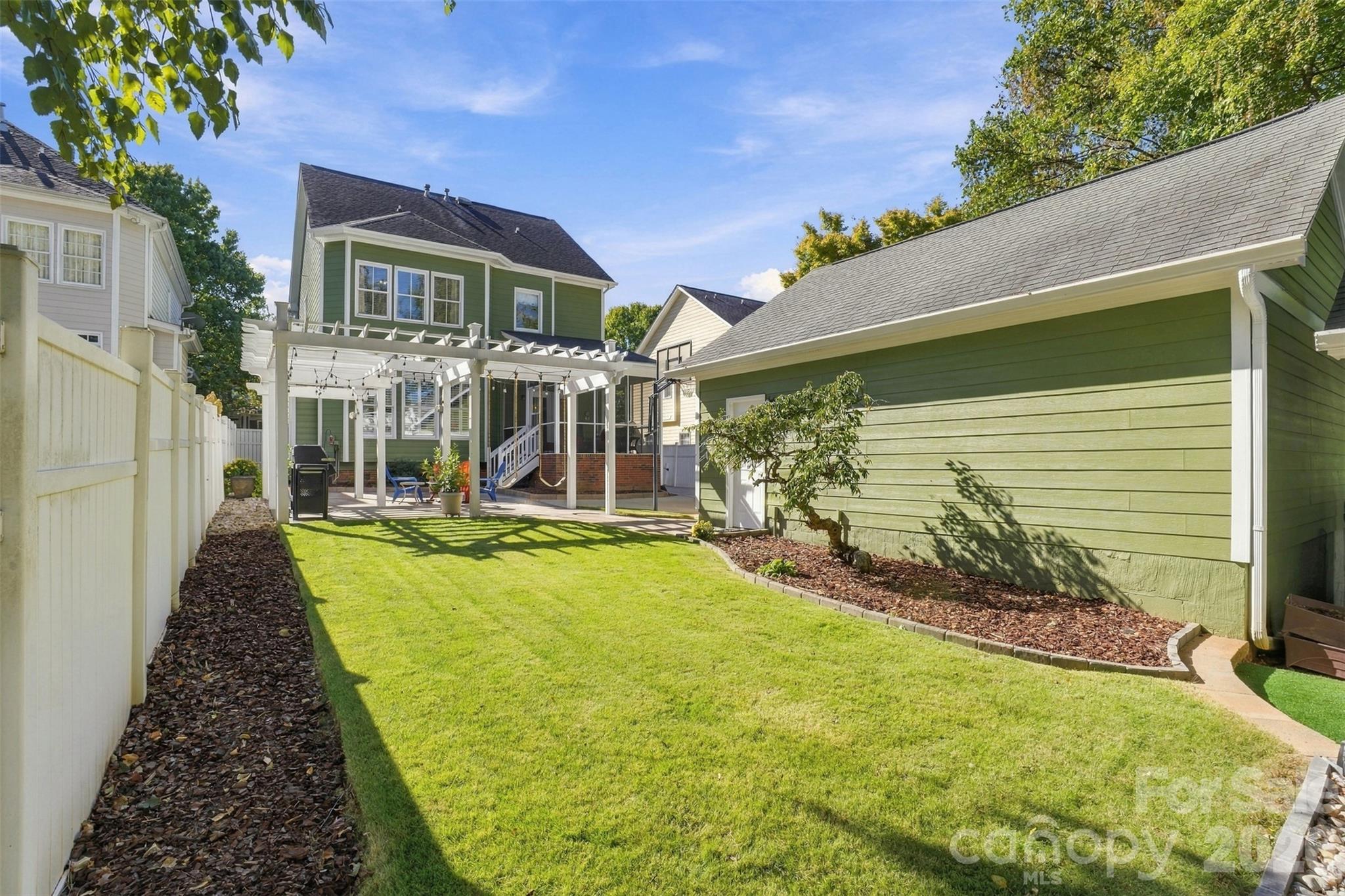 544 Glen Walk Drive Property Photo 39