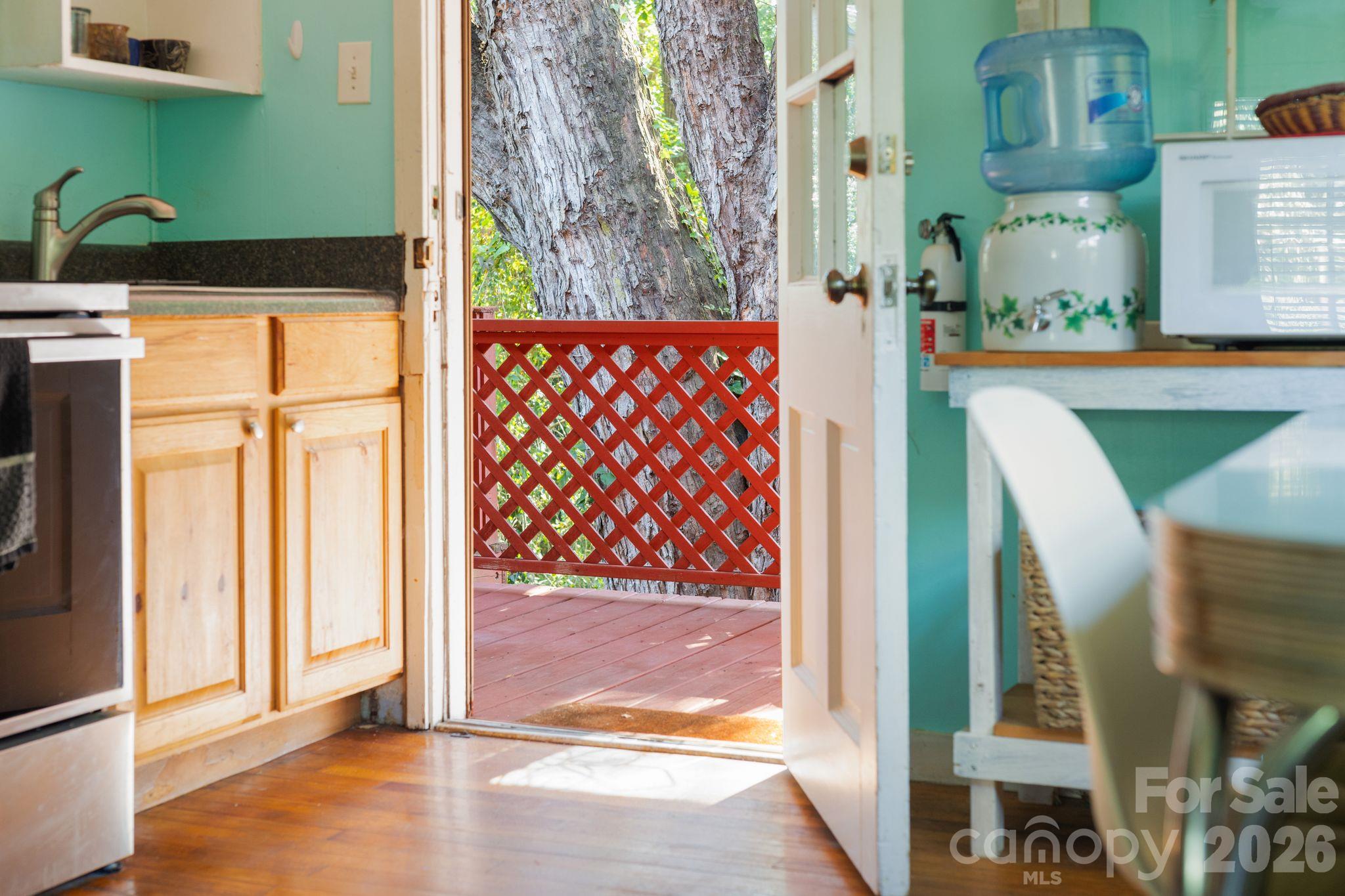 224 Aurora Drive 3 Property Photo 14