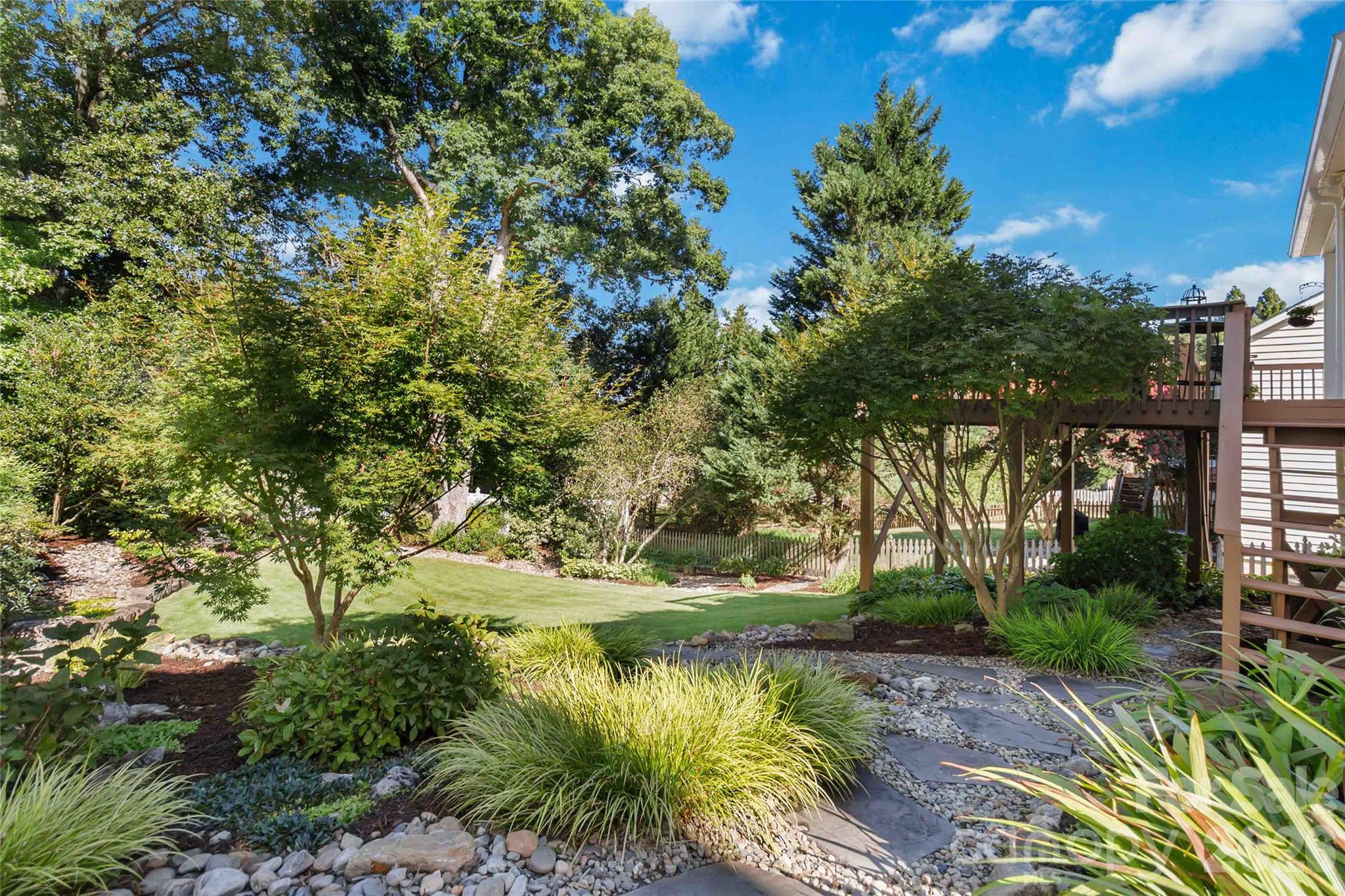 15032 Rothesay Drive 23 Property Photo 29