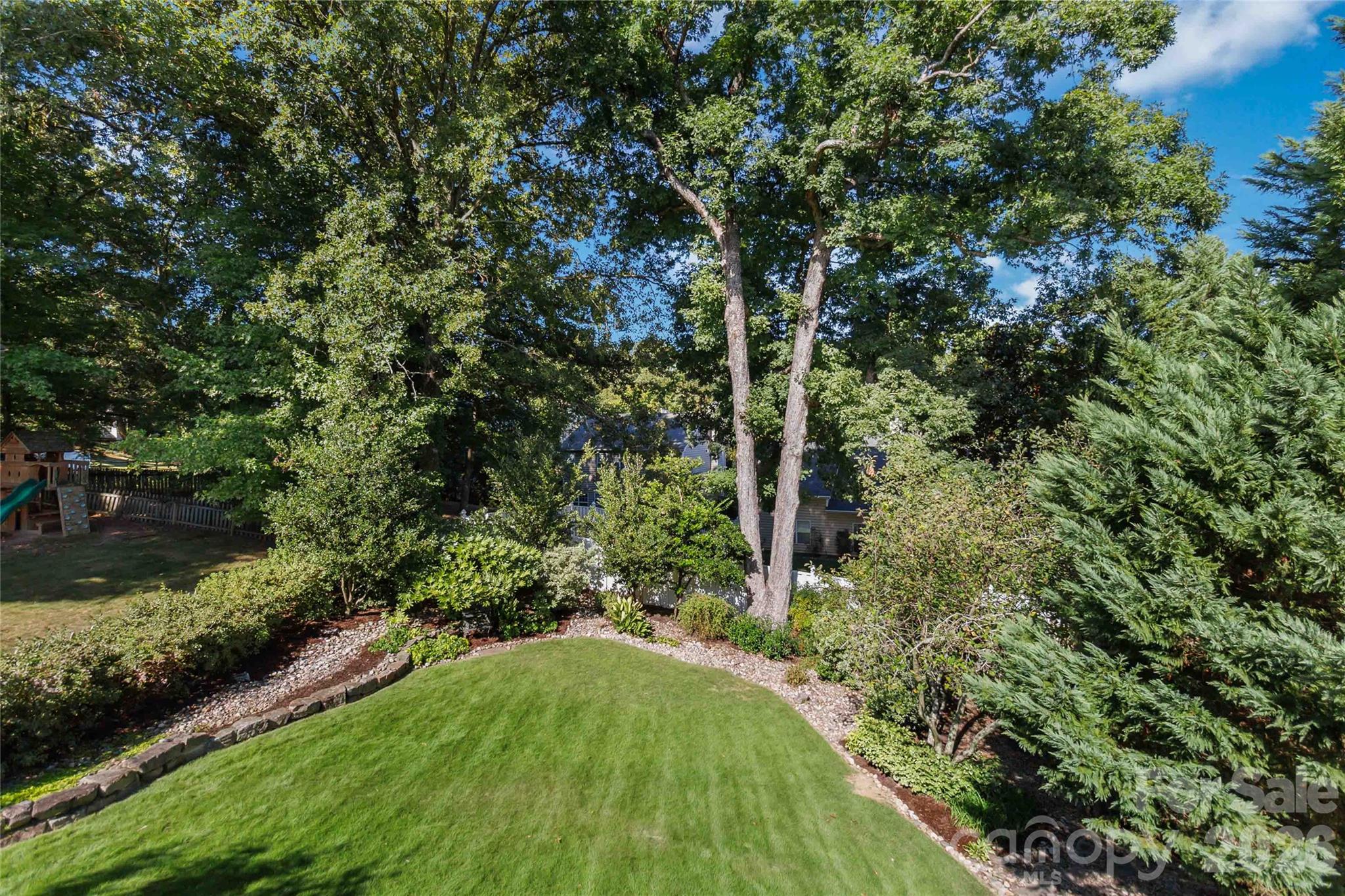 15032 Rothesay Drive 23 Property Photo 33
