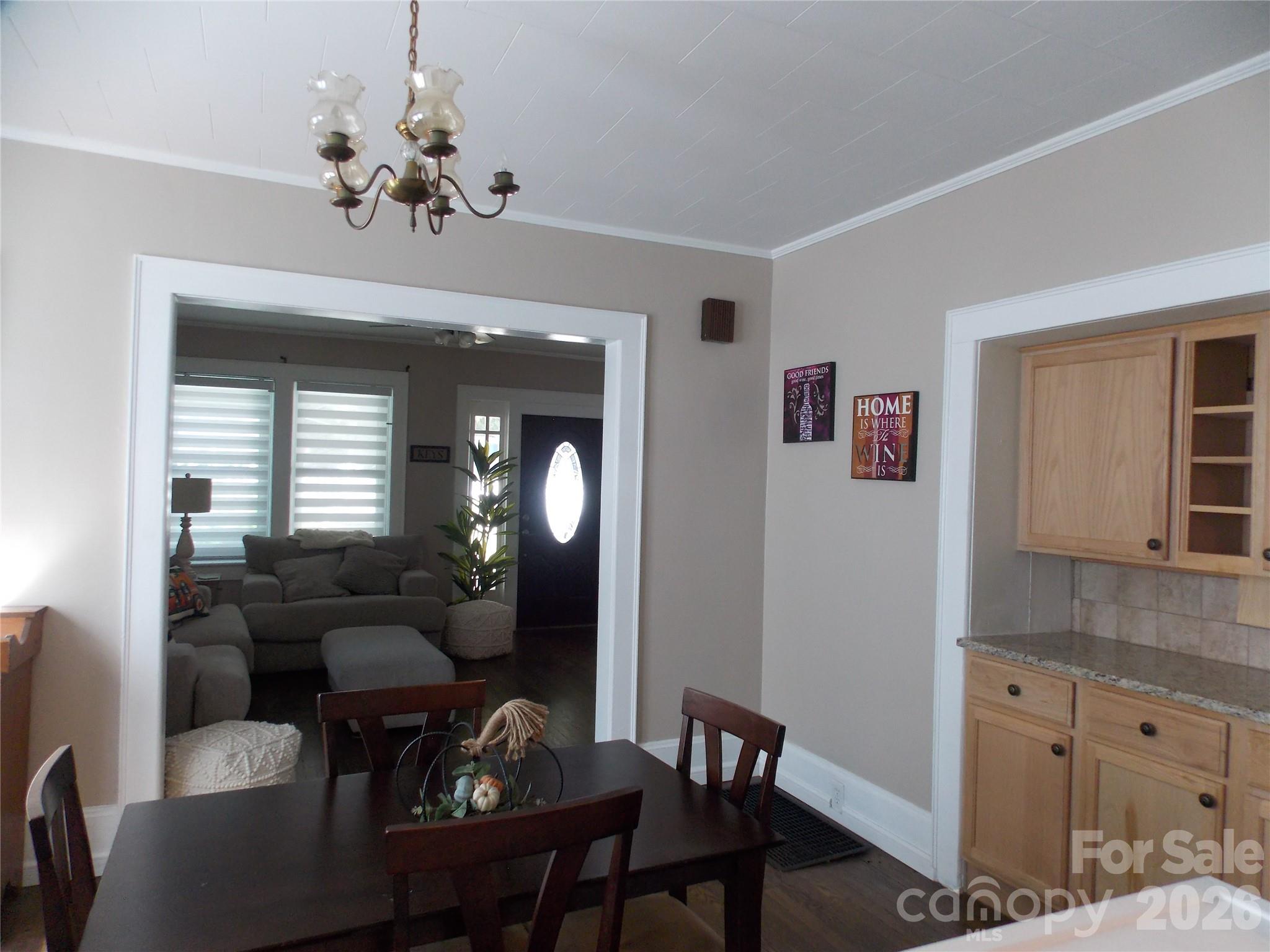 809 Grove Avenue Property Photo 7
