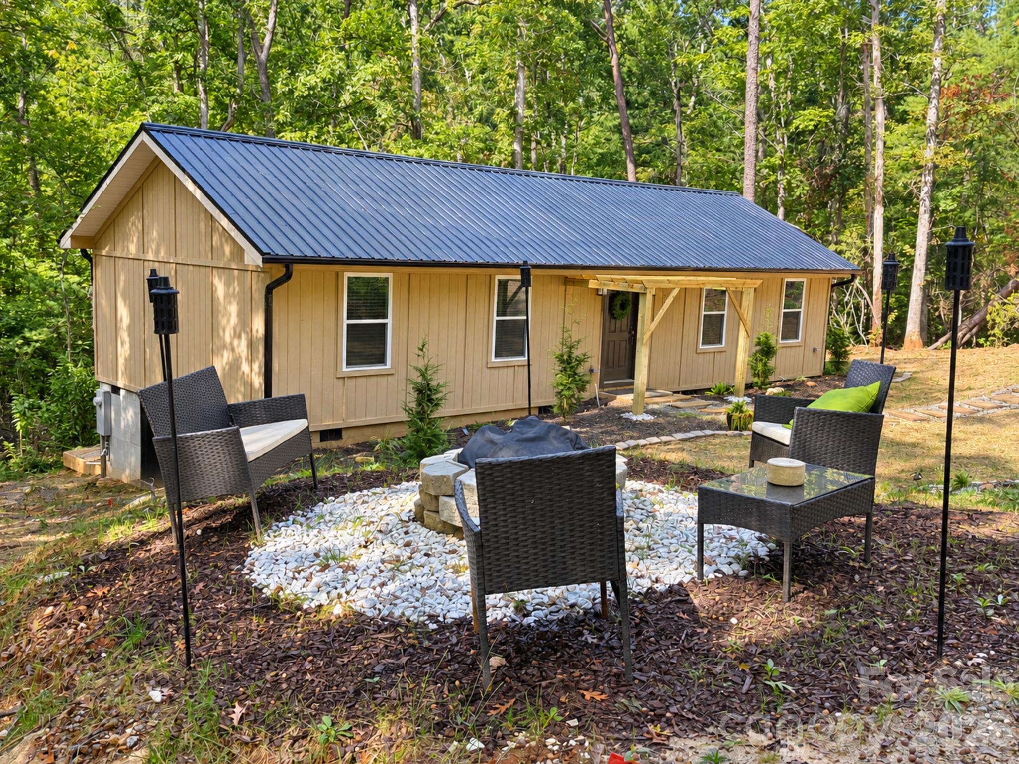 257 Roadrunner Circle Property Photo 2
