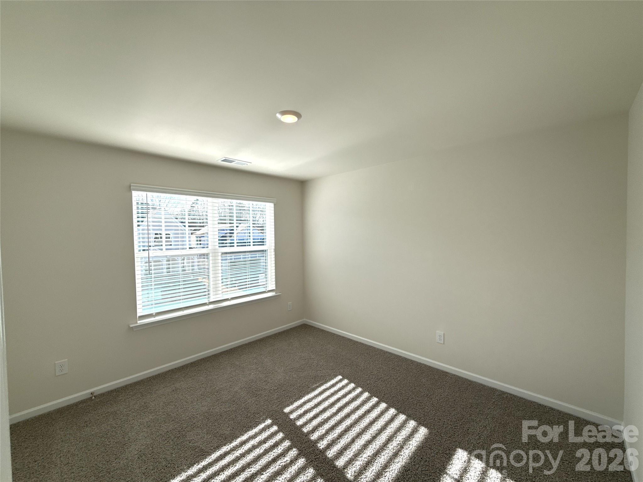 7640 Bainbridge Road Property Photo 10