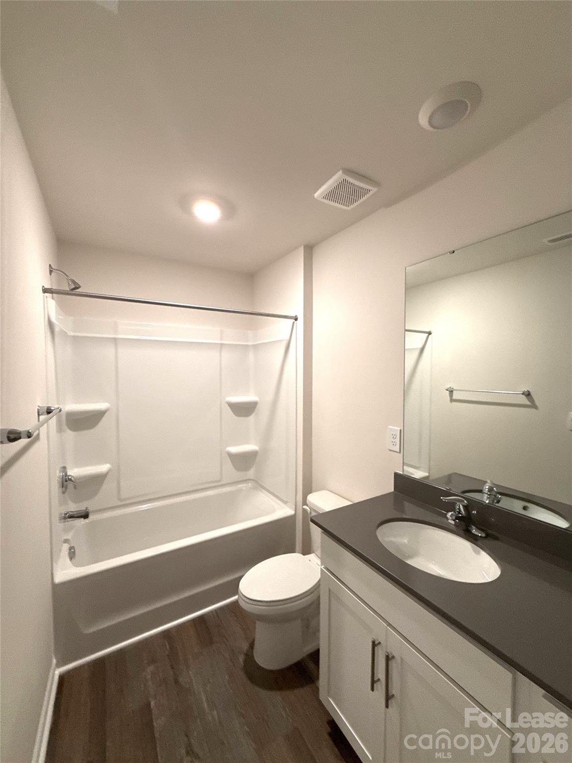 7640 Bainbridge Road Property Photo 12