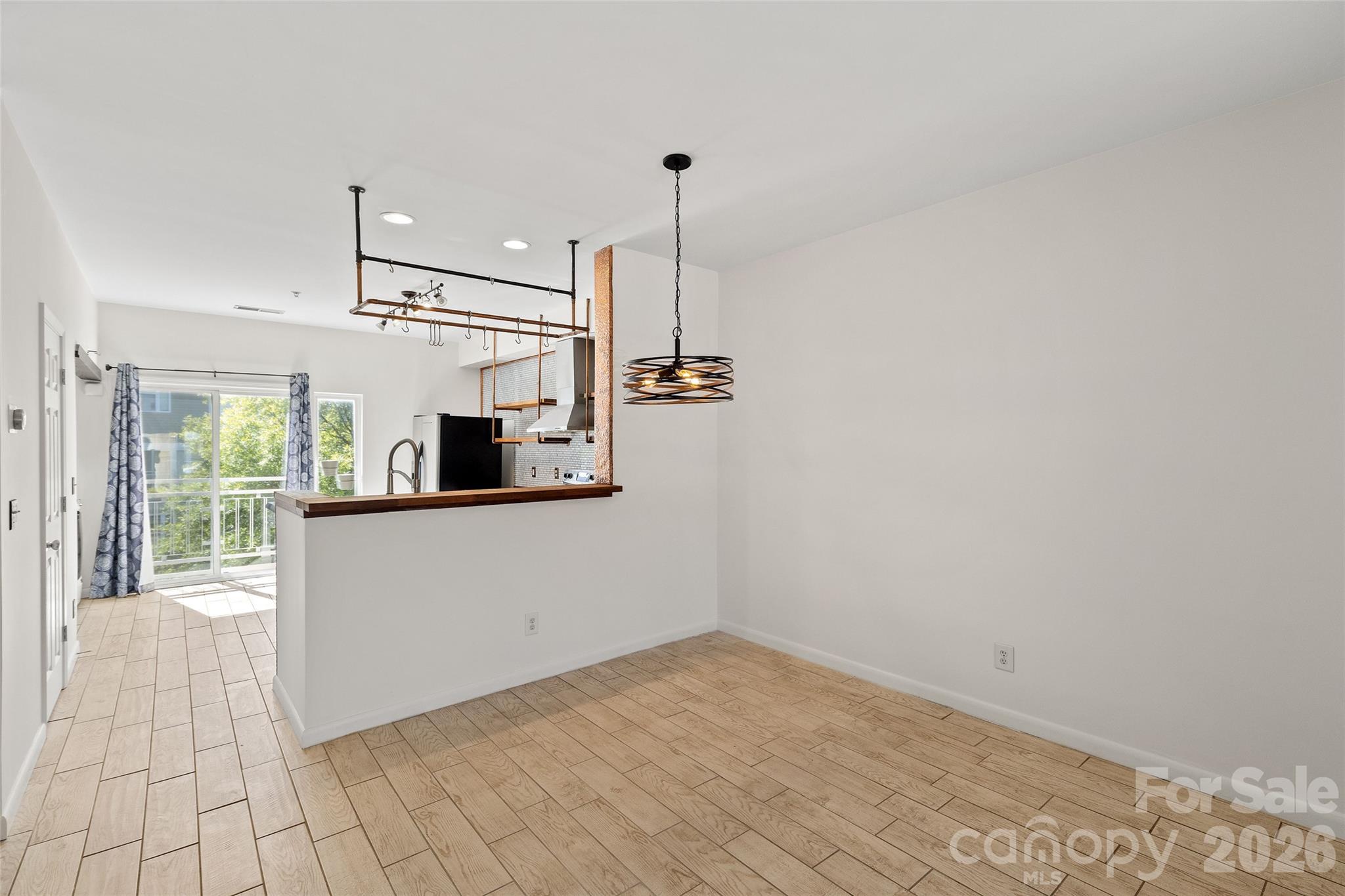 3564 N Davidson Street Property Photo 14
