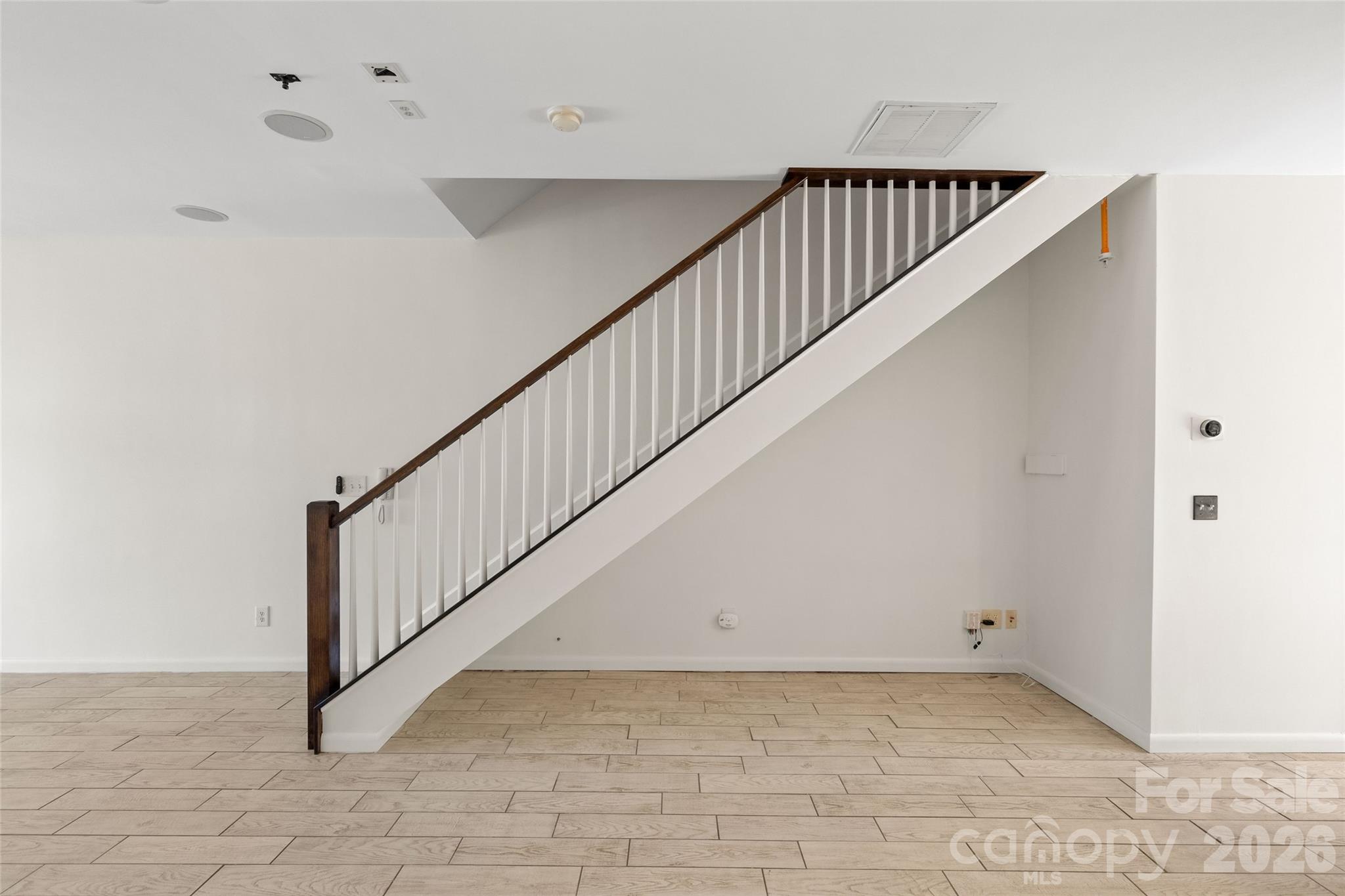 3564 N Davidson Street Property Photo 19