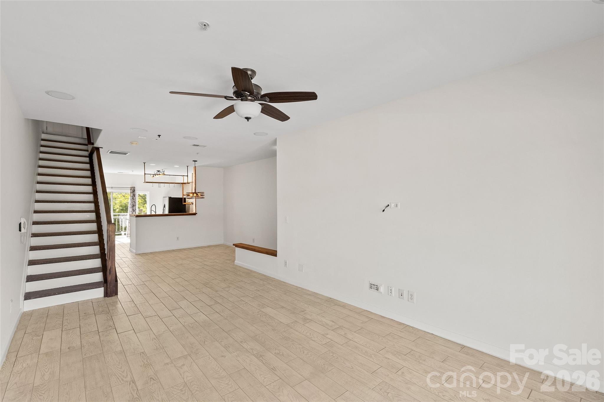 3564 N Davidson Street Property Photo 22