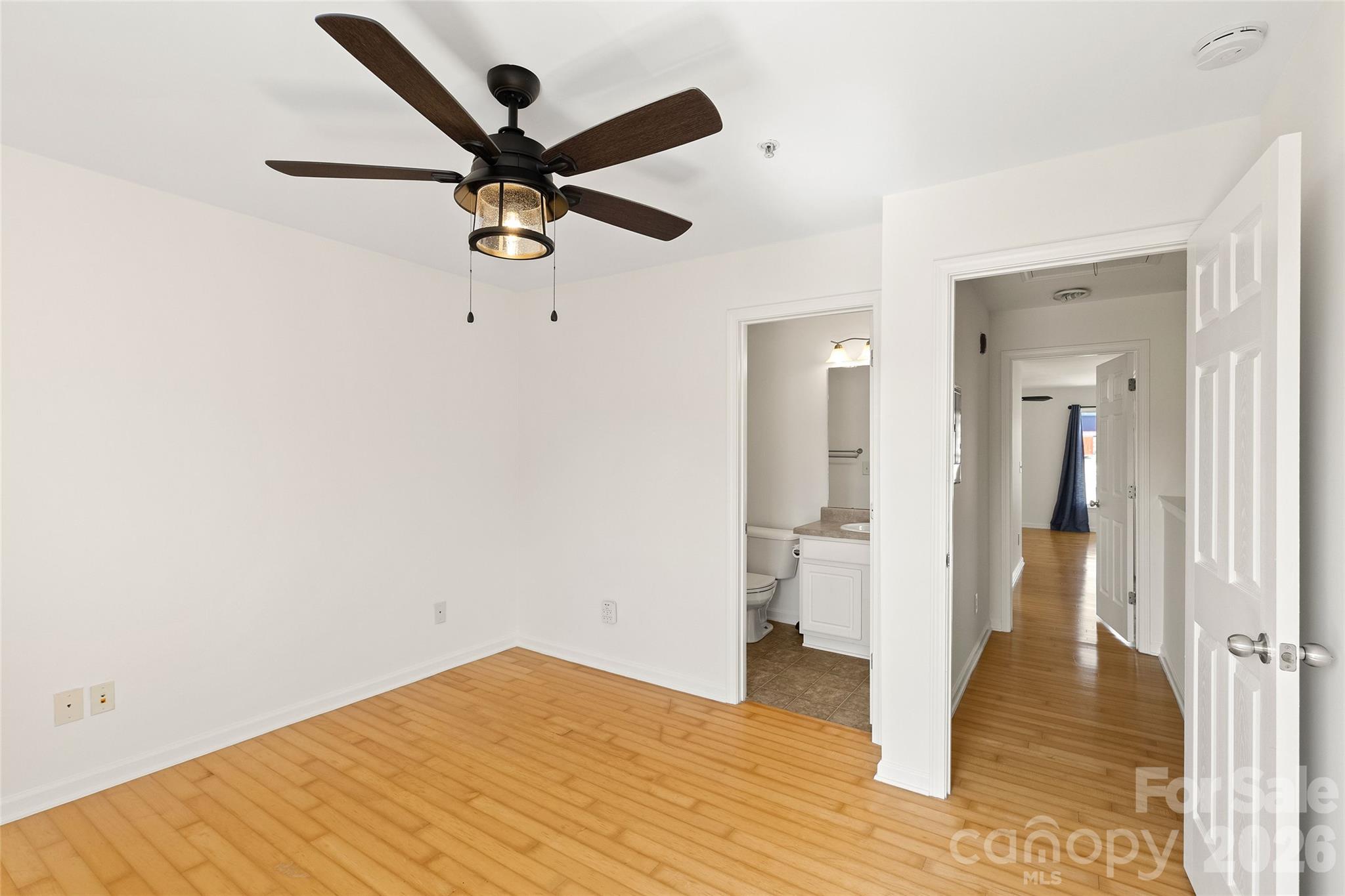 3564 N Davidson Street Property Photo 24