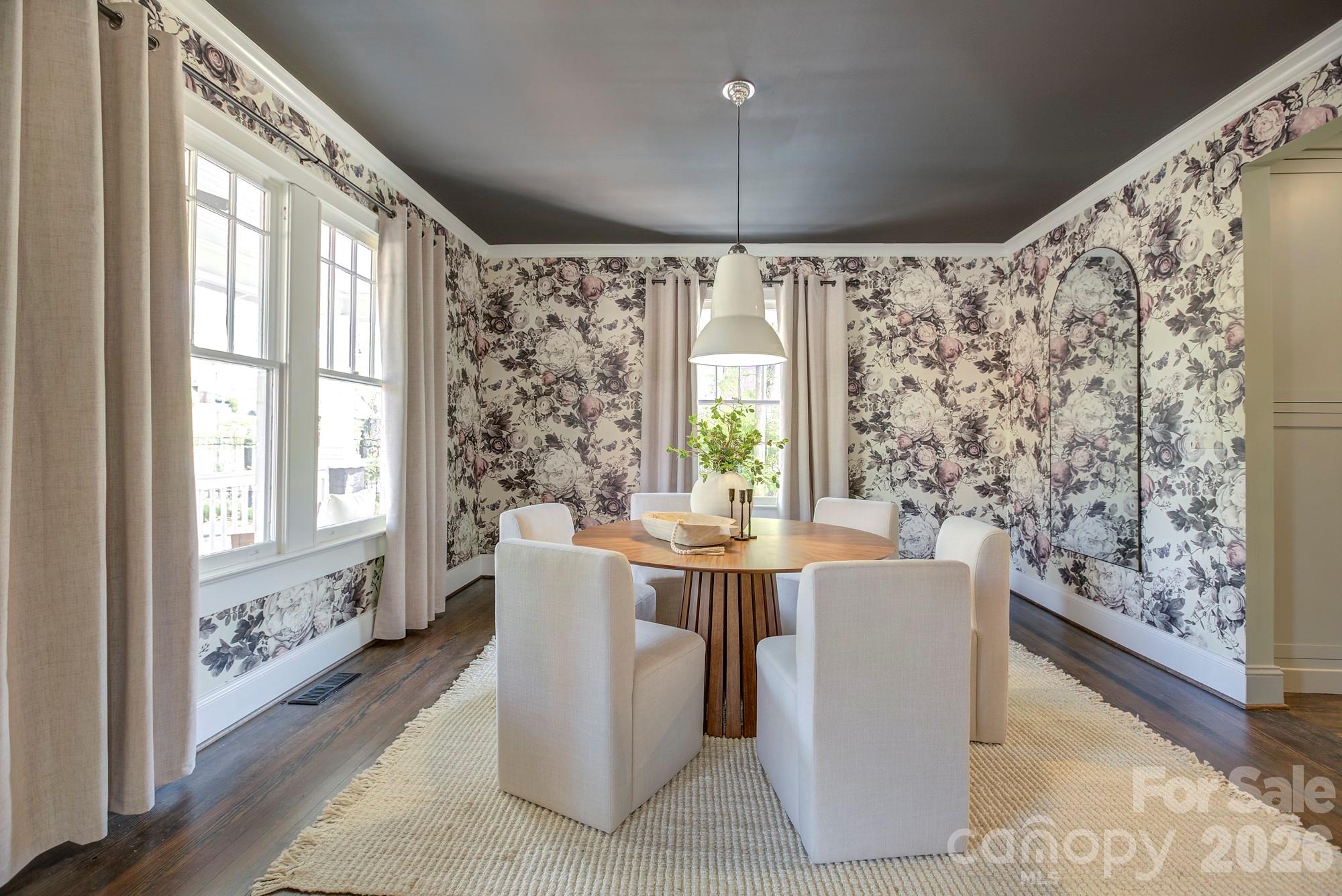 429 West Park Avenue Property Photo 7
