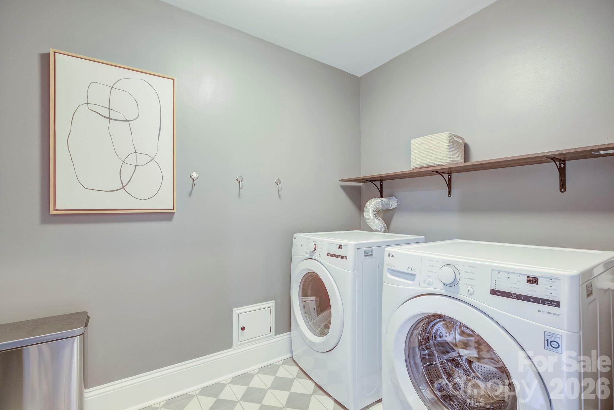 429 West Park Avenue Property Photo 17