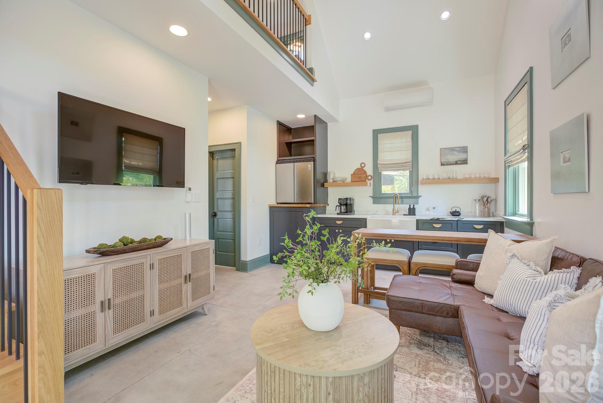429 West Park Avenue Property Photo 35