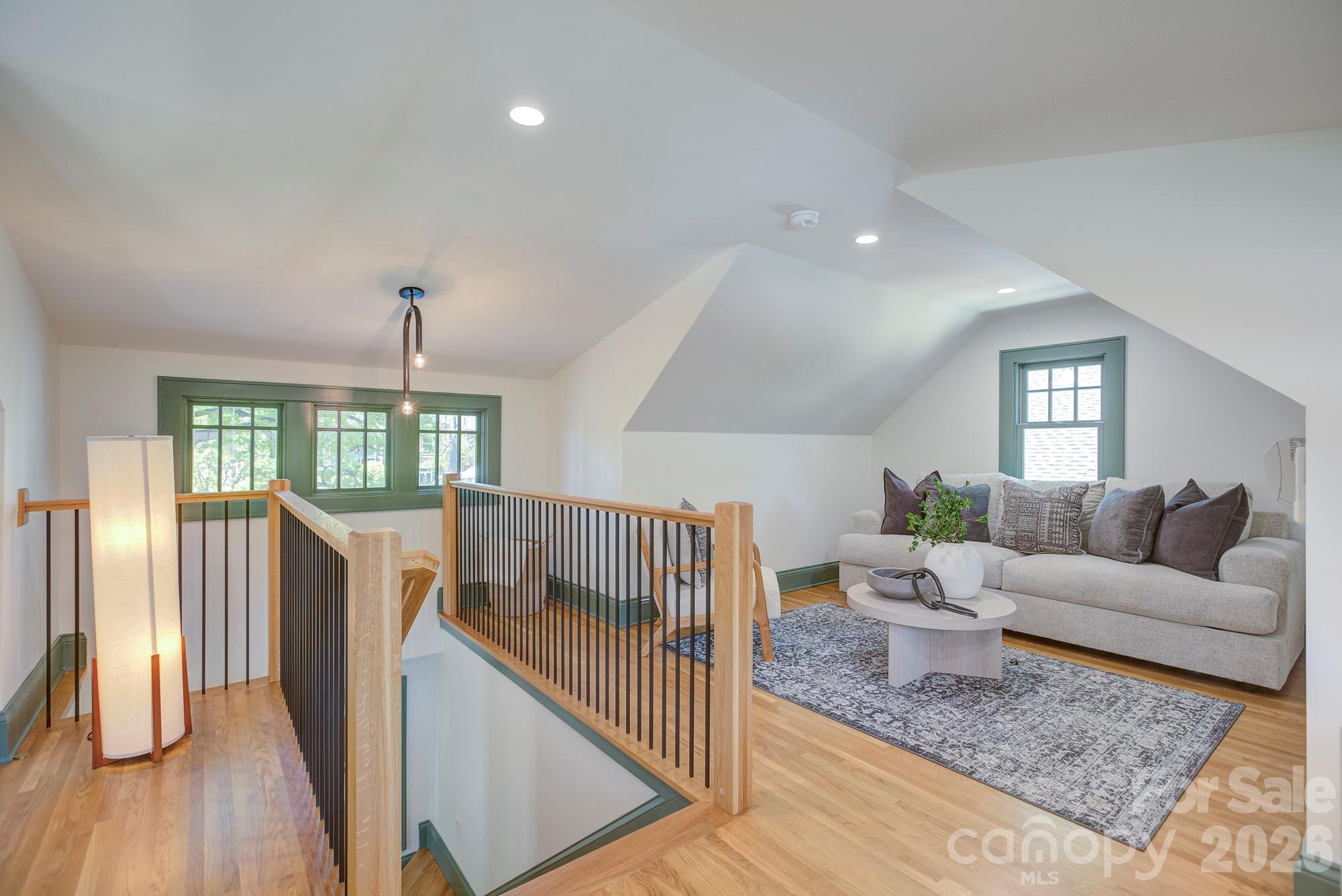 429 West Park Avenue Property Photo 43