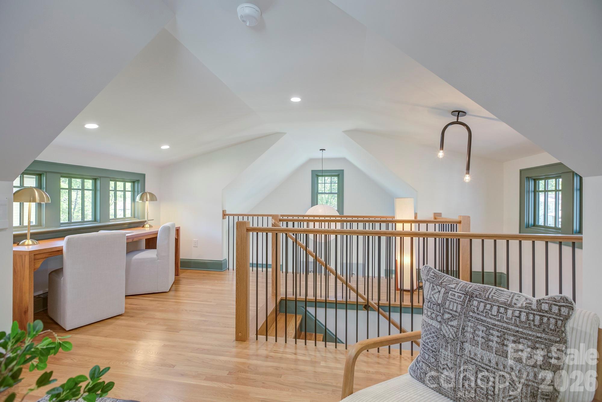 429 West Park Avenue Property Photo 44