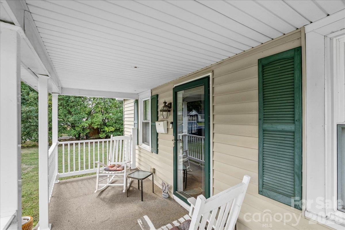 1313 Carolina Avenue Property Photo 6