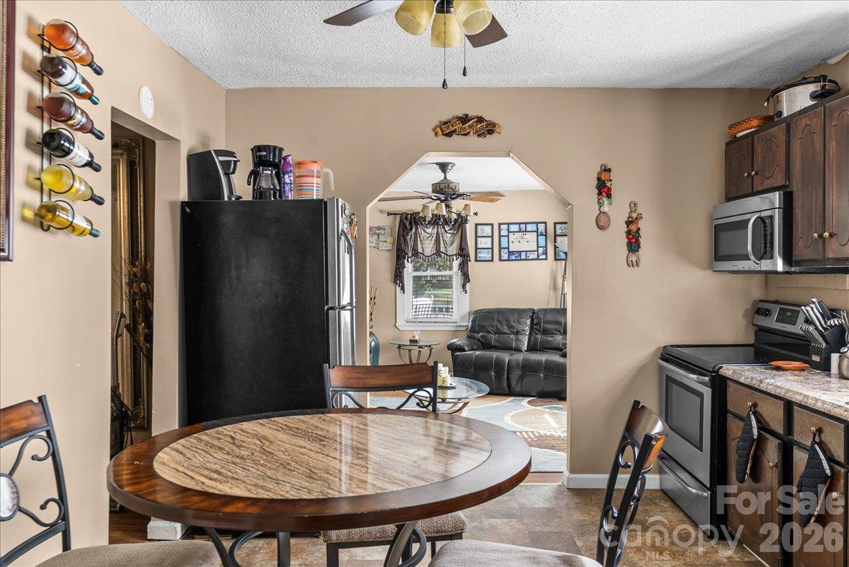 1313 Carolina Avenue Property Photo 14