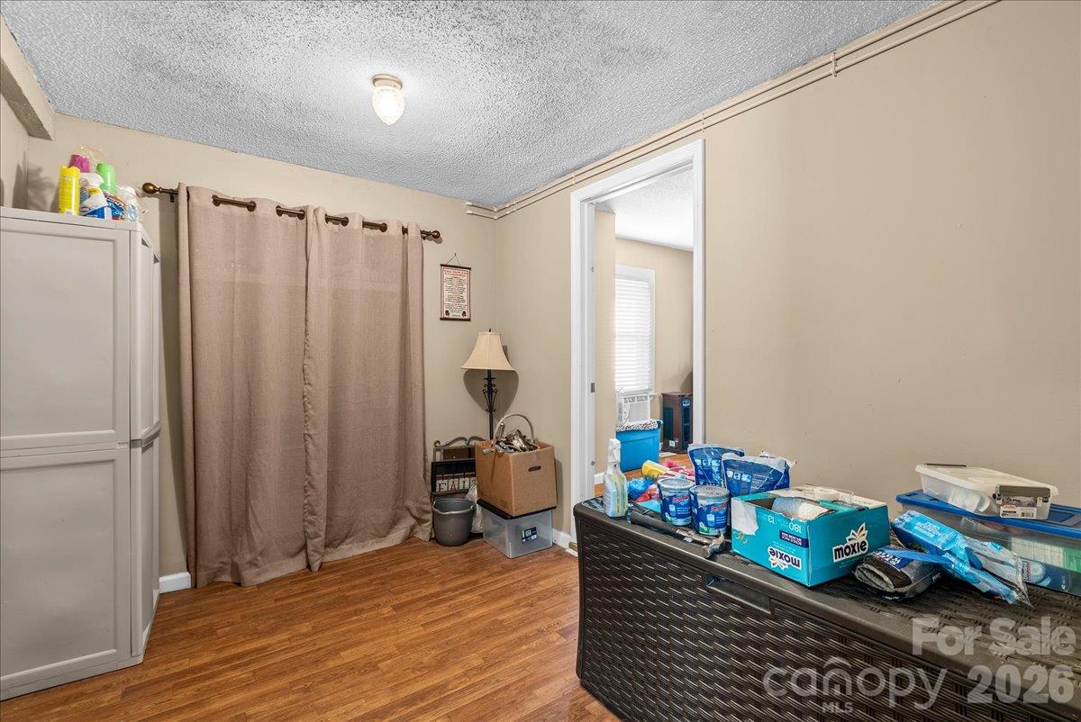 1313 Carolina Avenue Property Photo 18