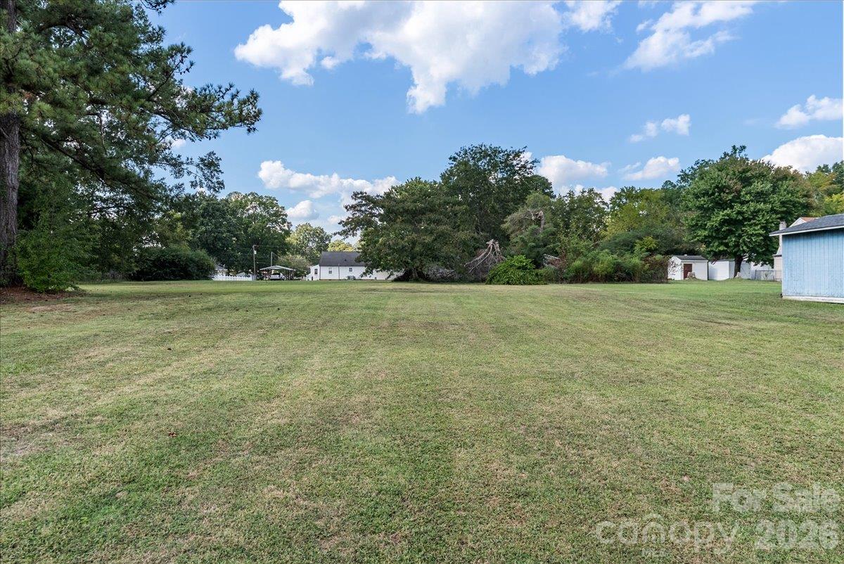 1313 Carolina Avenue Property Photo 24