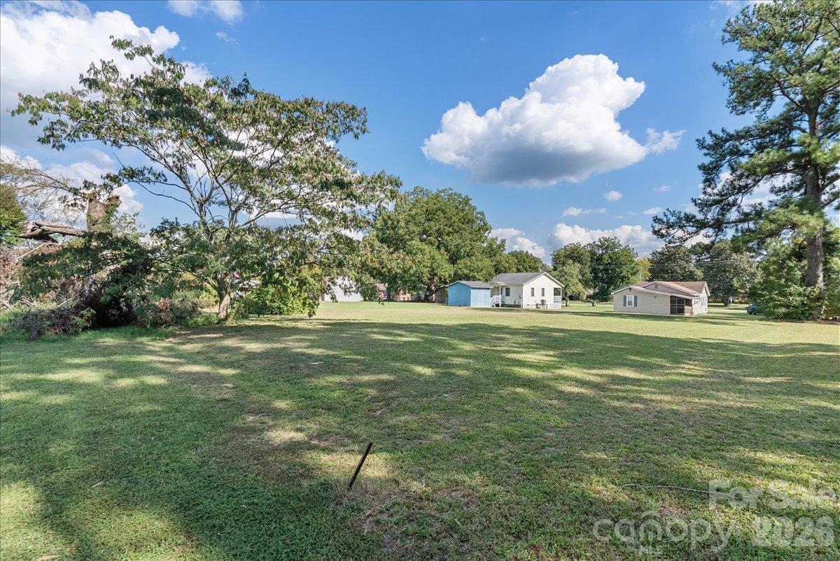 1313 Carolina Avenue Property Photo 25