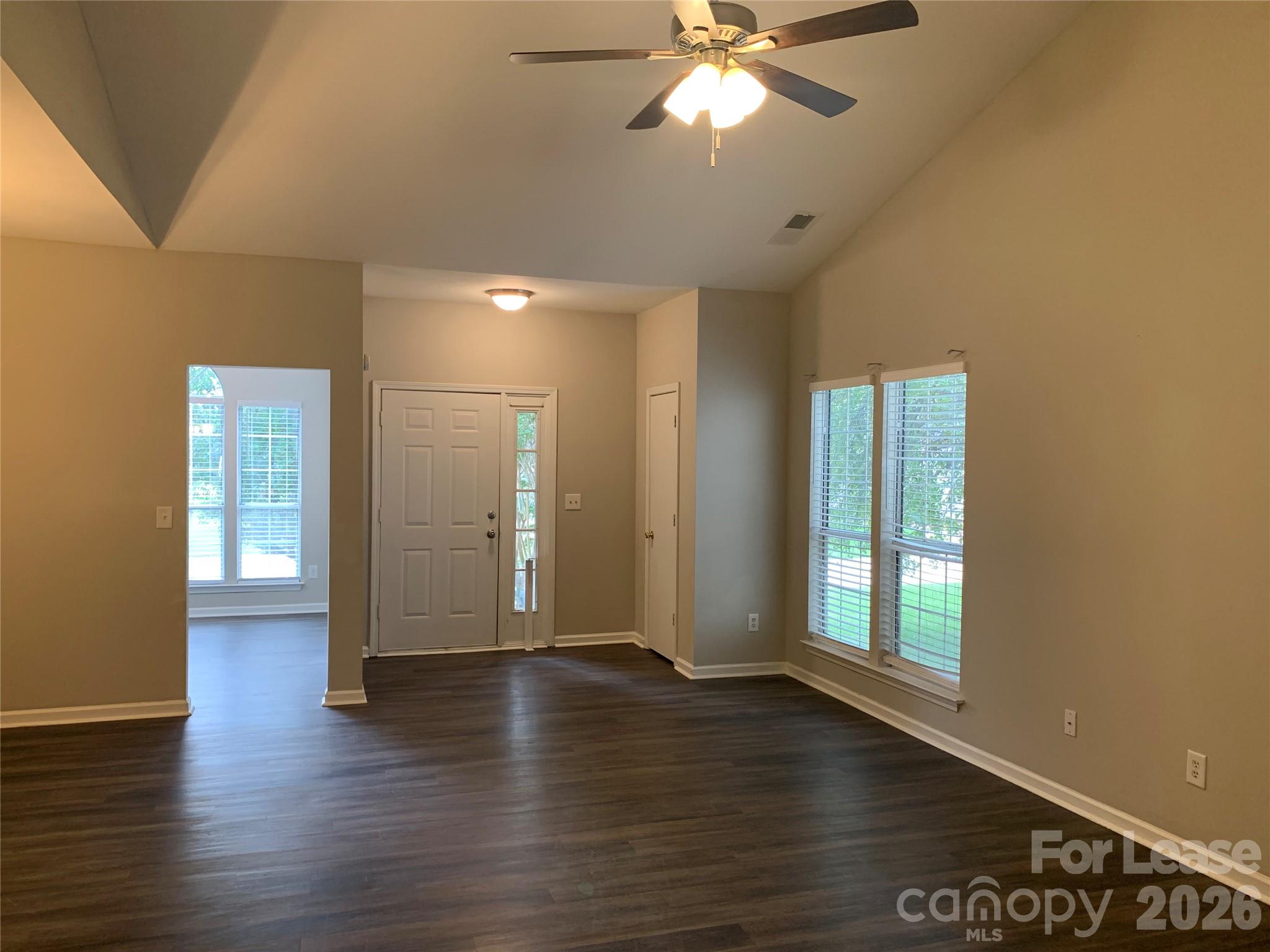 5012 Windcrest Way Property Photo 2