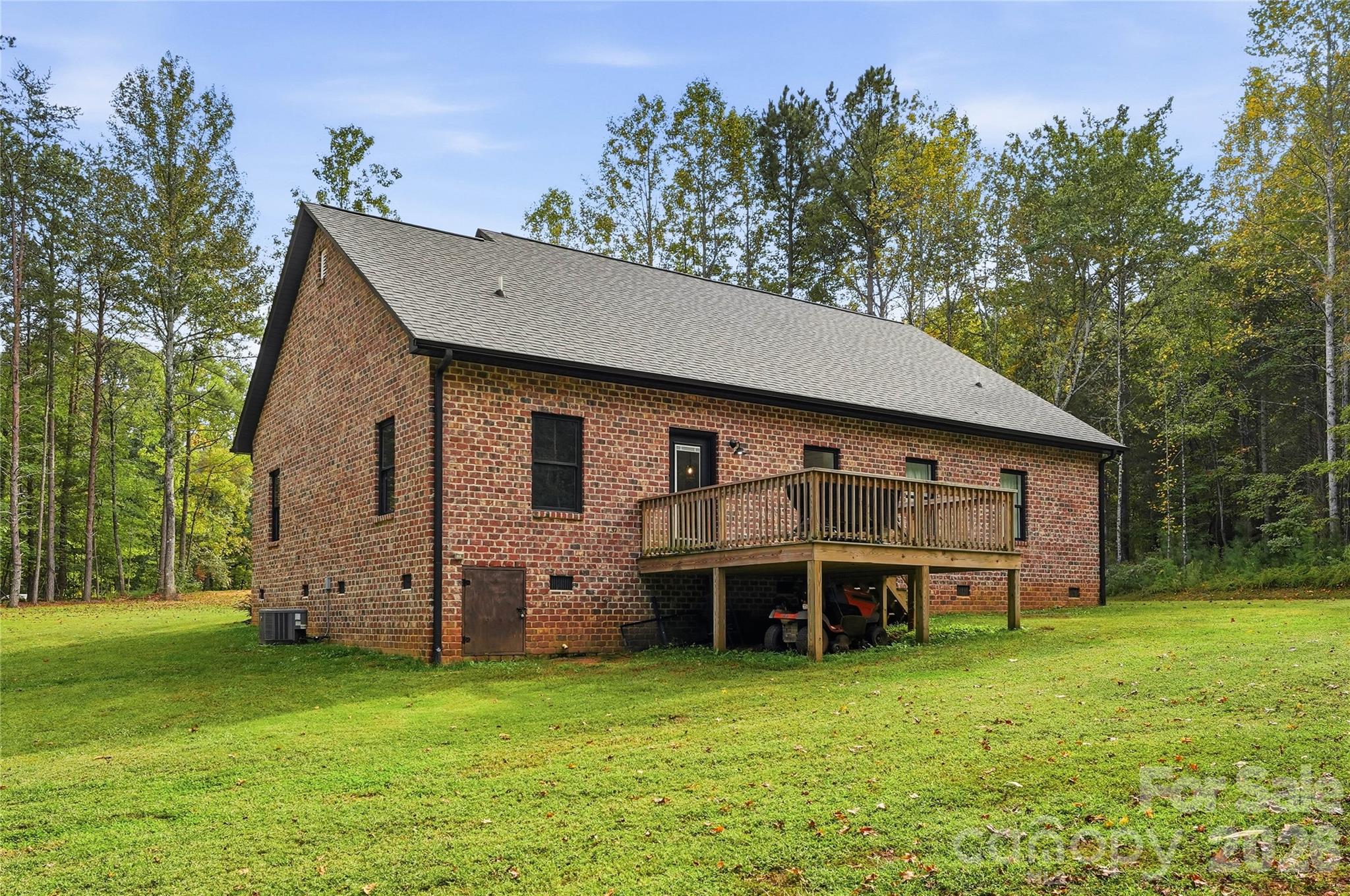 5615 Lou Lane Property Photo 7