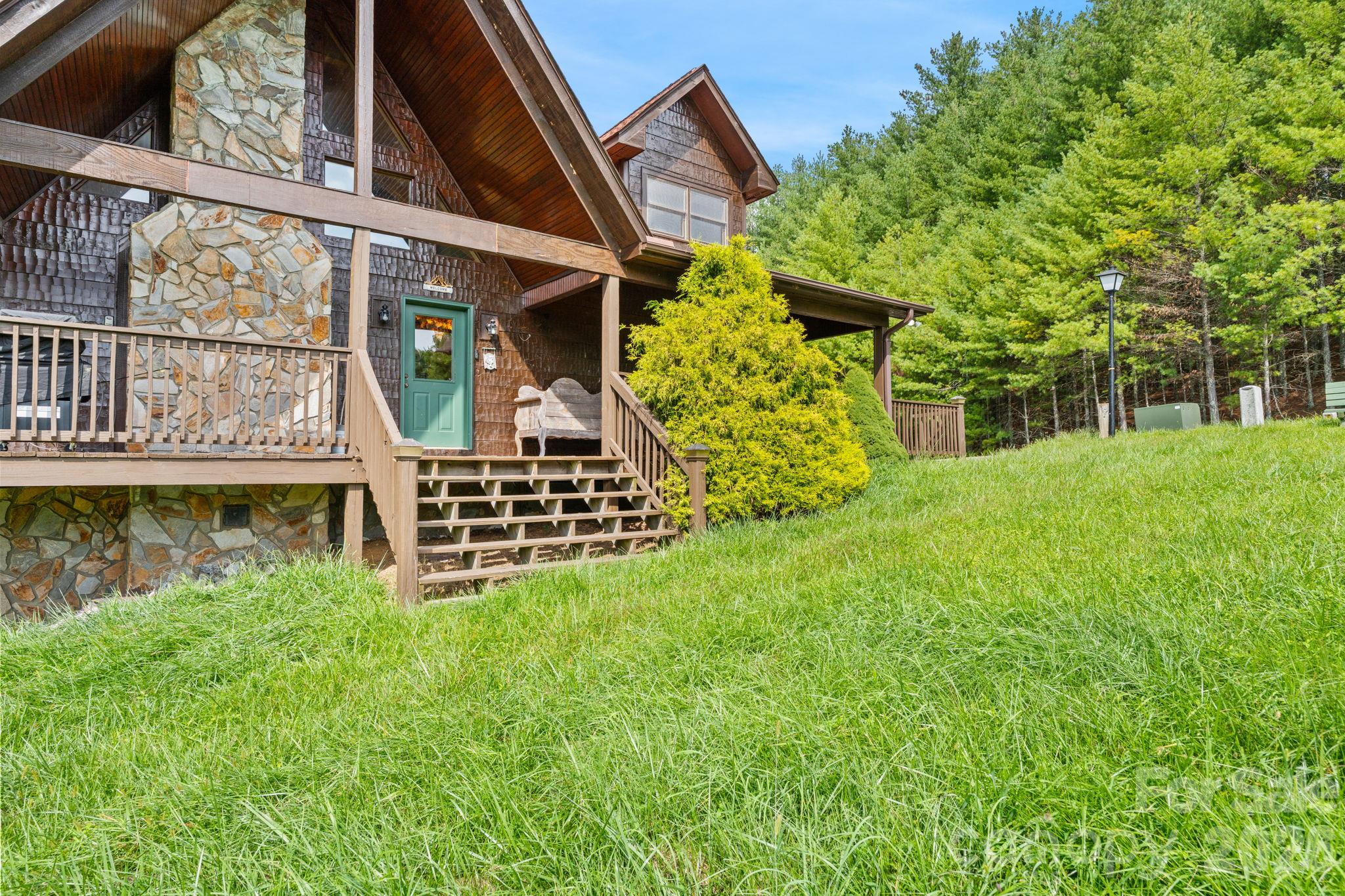 1003 Deerwood Road Property Photo 10