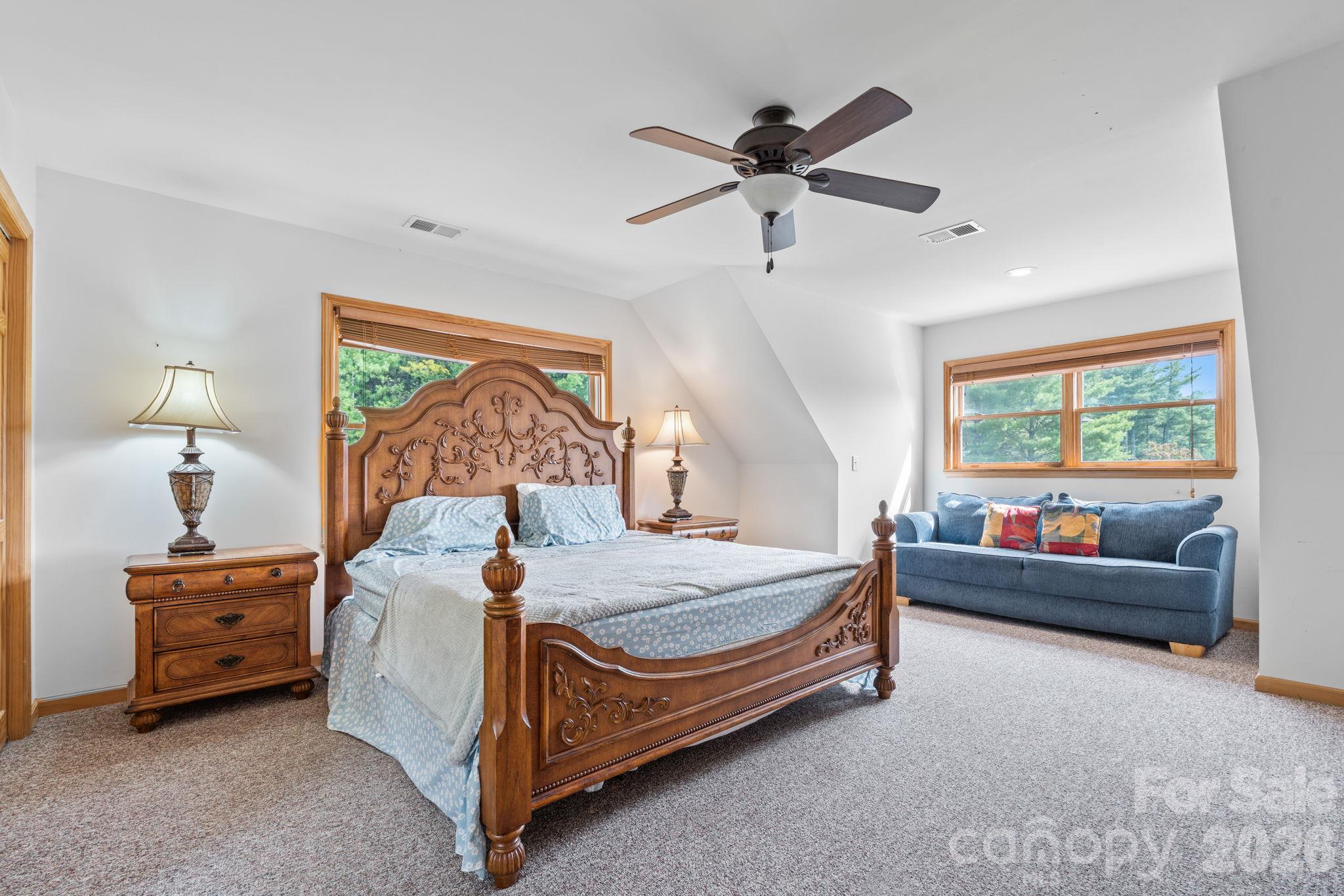 1003 Deerwood Road Property Photo 32