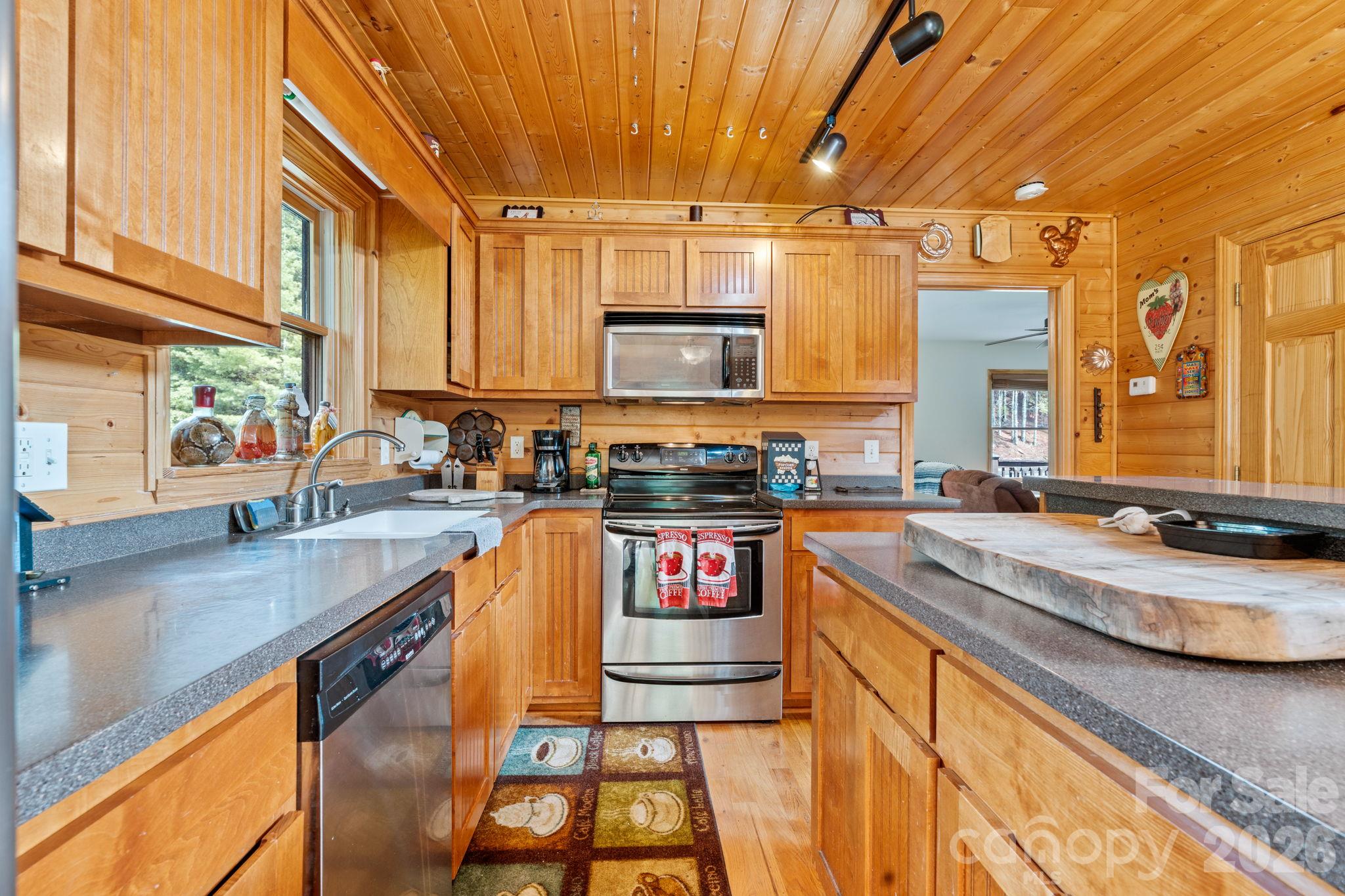 1003 Deerwood Road Property Photo 42