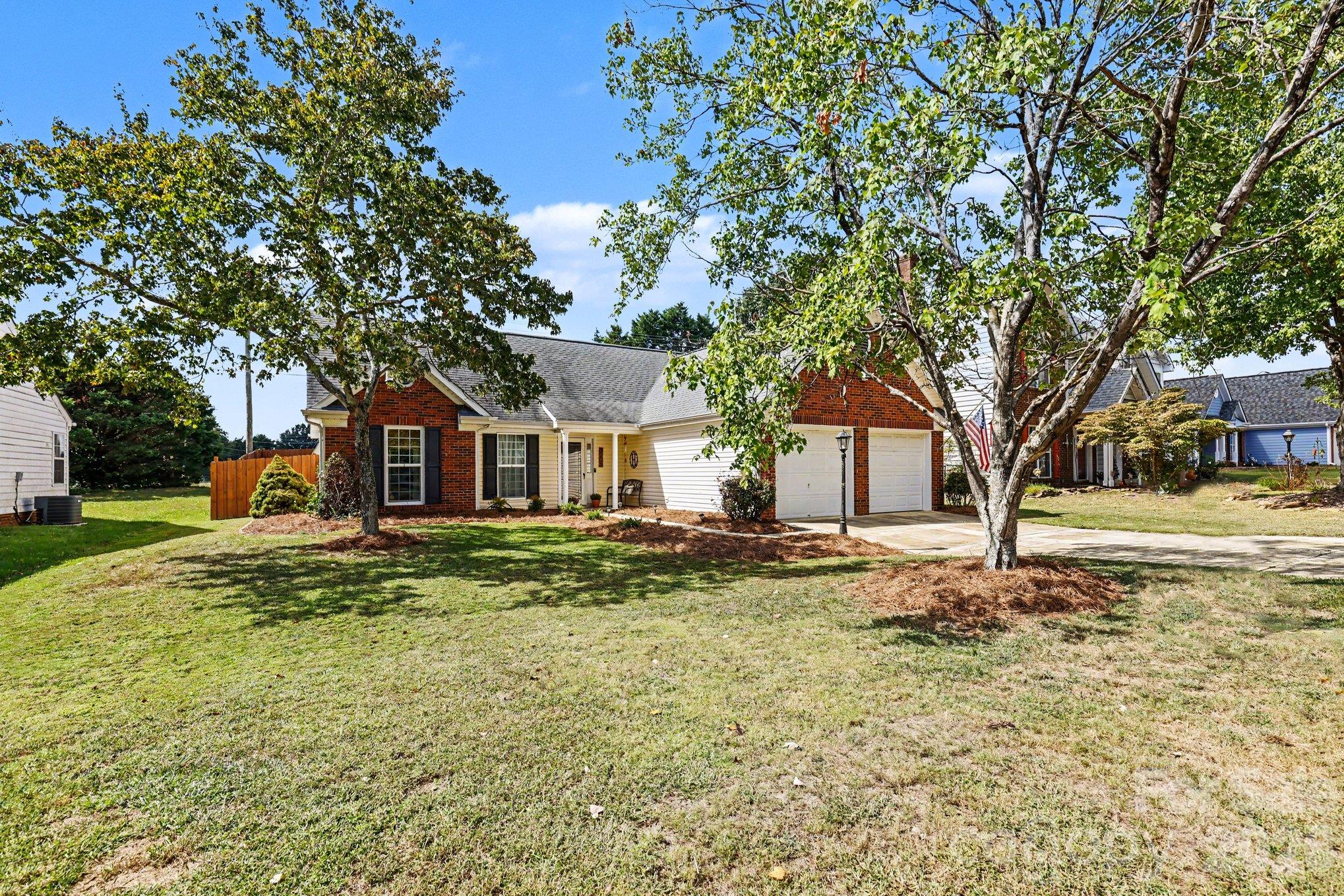 3203 Brookstone Trail Property Photo 4