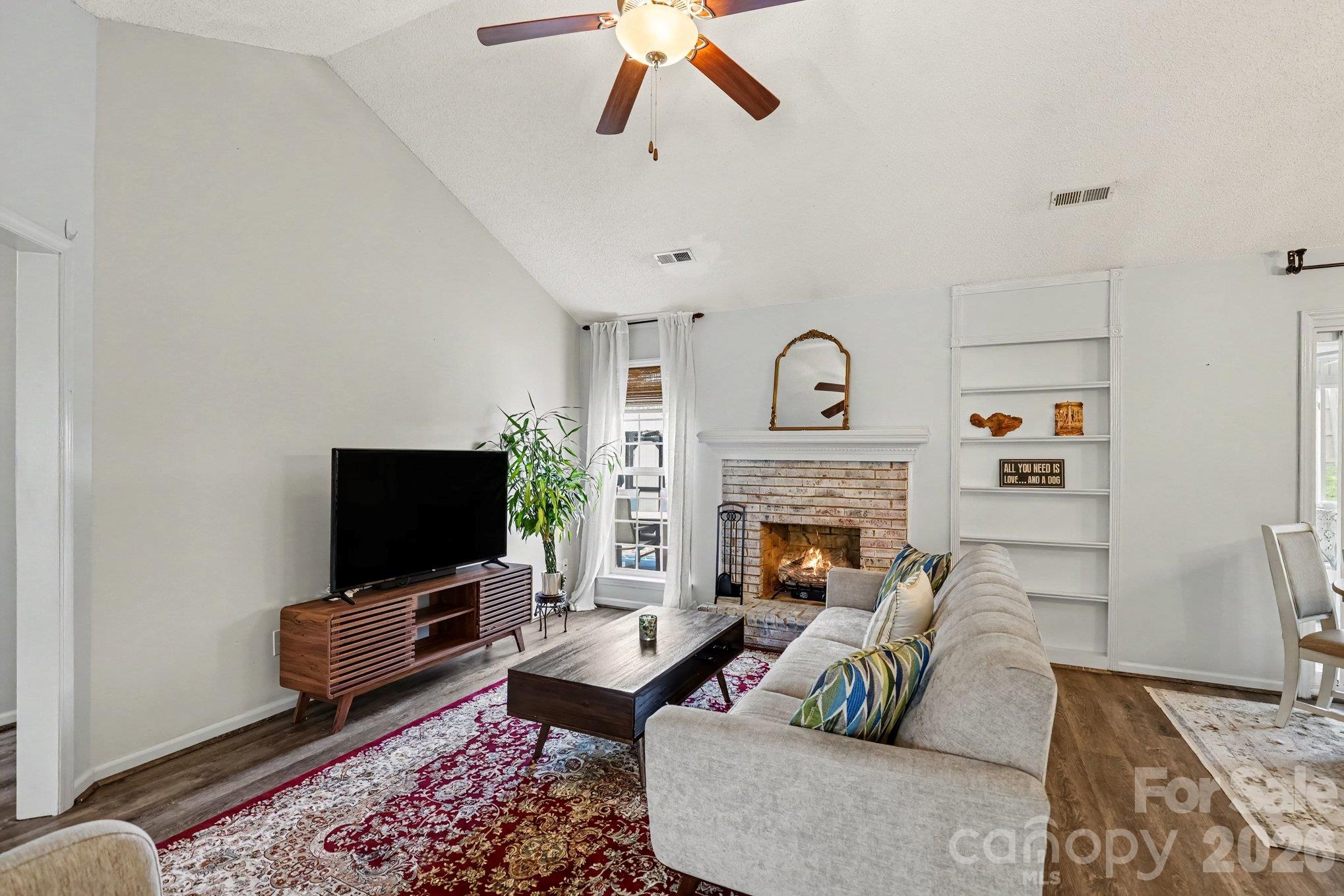 3203 Brookstone Trail Property Photo 11