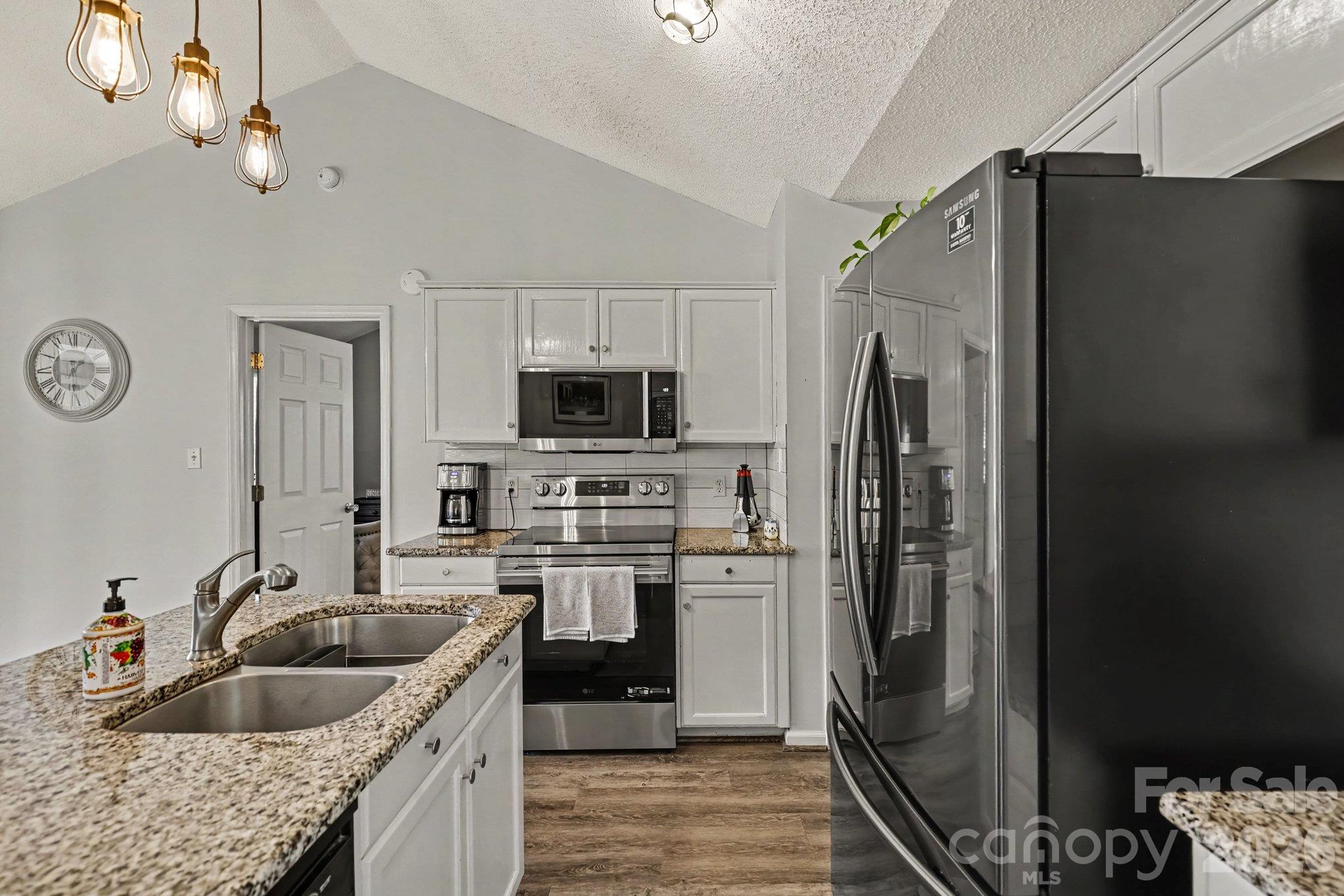 3203 Brookstone Trail Property Photo 17