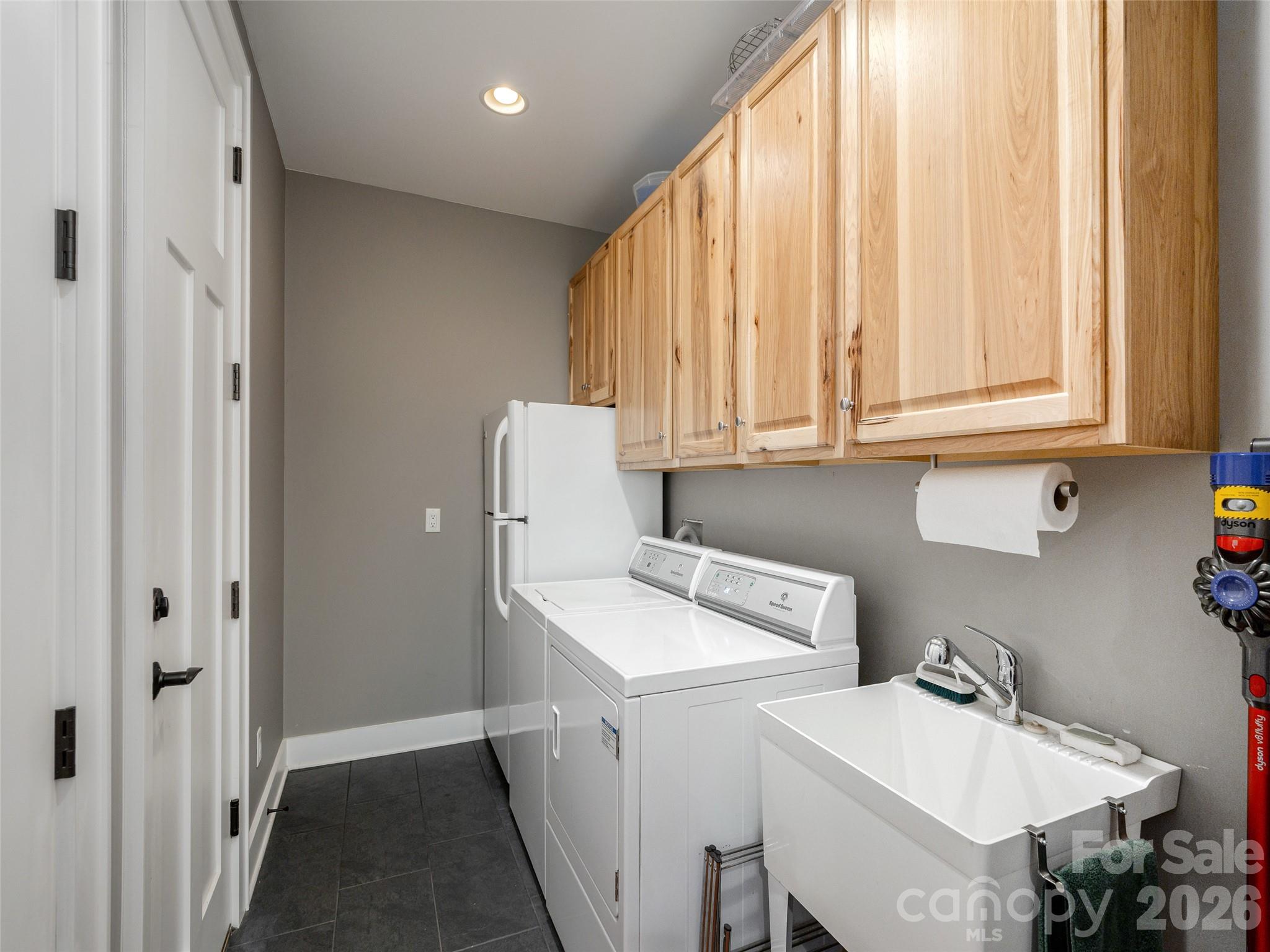 8 Broadmoor Drive Property Photo 25