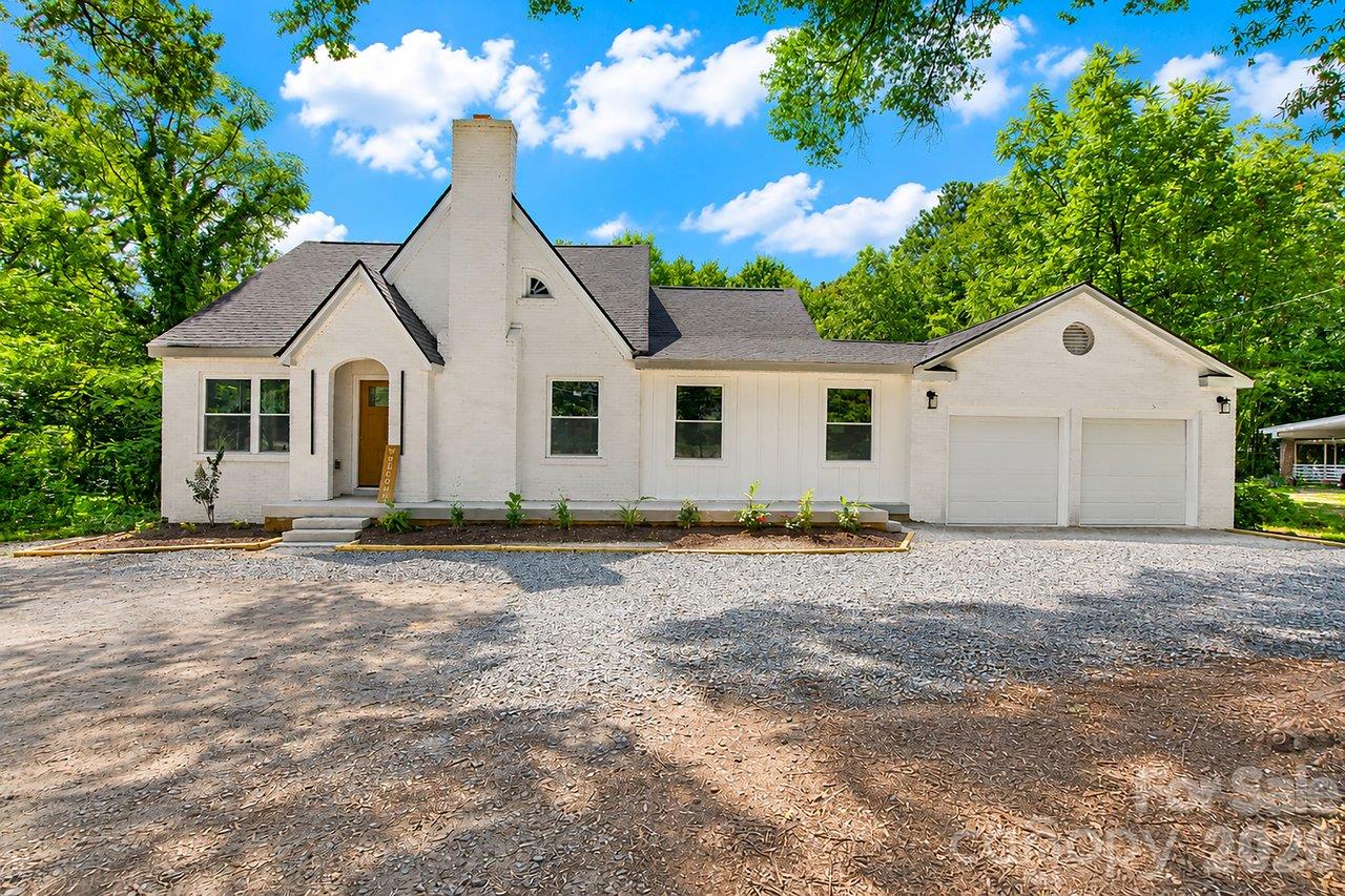 4115 Sharon Amity Road Property Photo 1