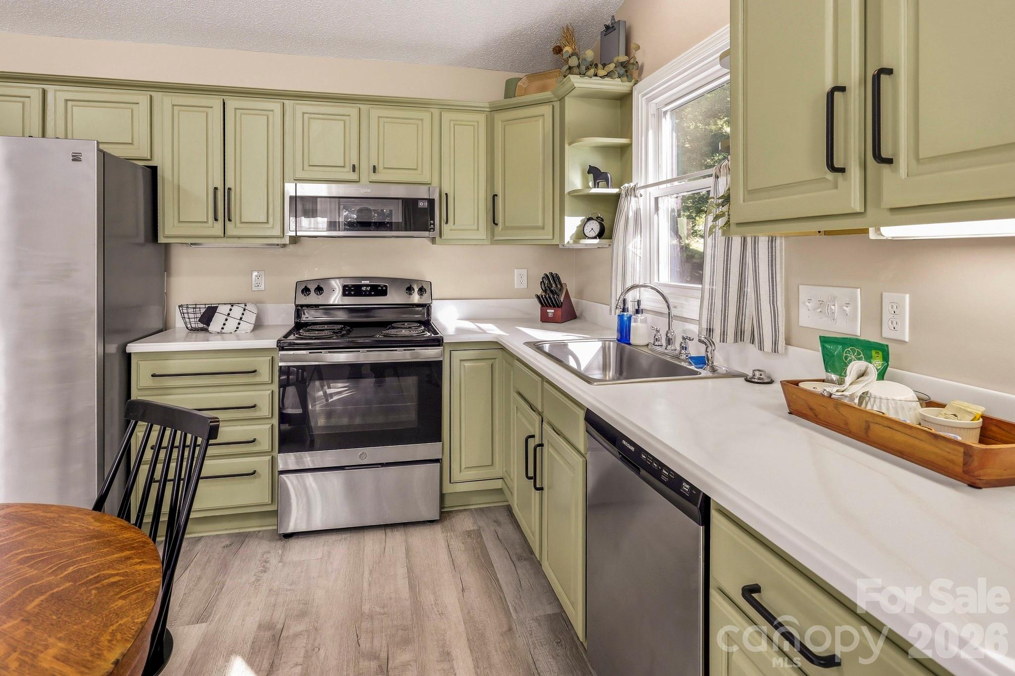 119 Celestial Way Property Photo 8