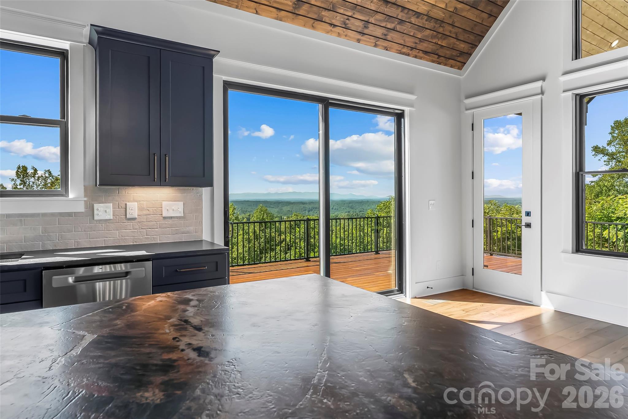 4898 Soaring Top Lane Property Photo 10