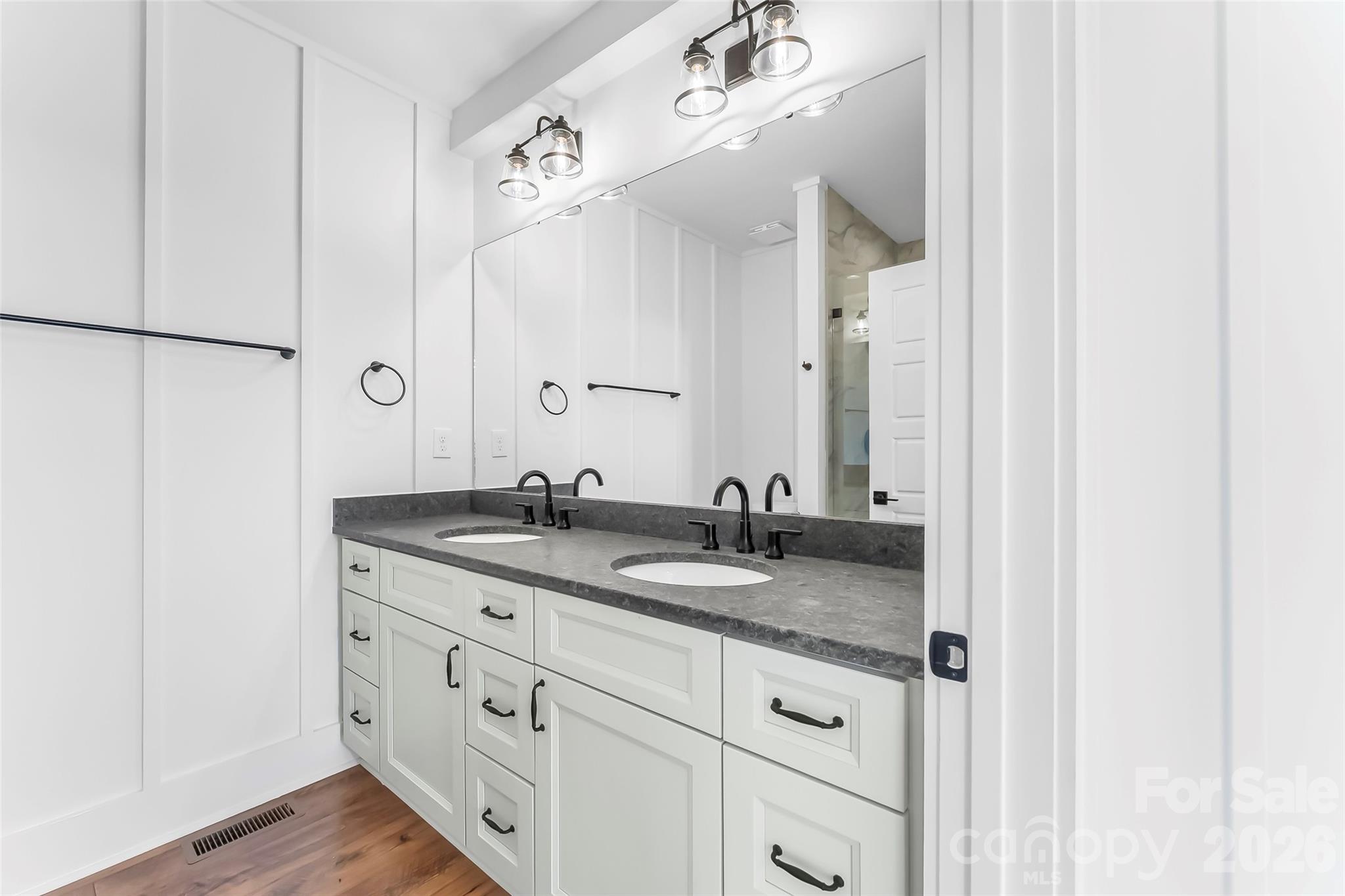 4898 Soaring Top Lane Property Photo 19
